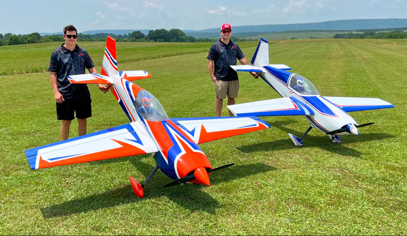 EF - 104" Extra 260 - Orange/Blue - Image 3