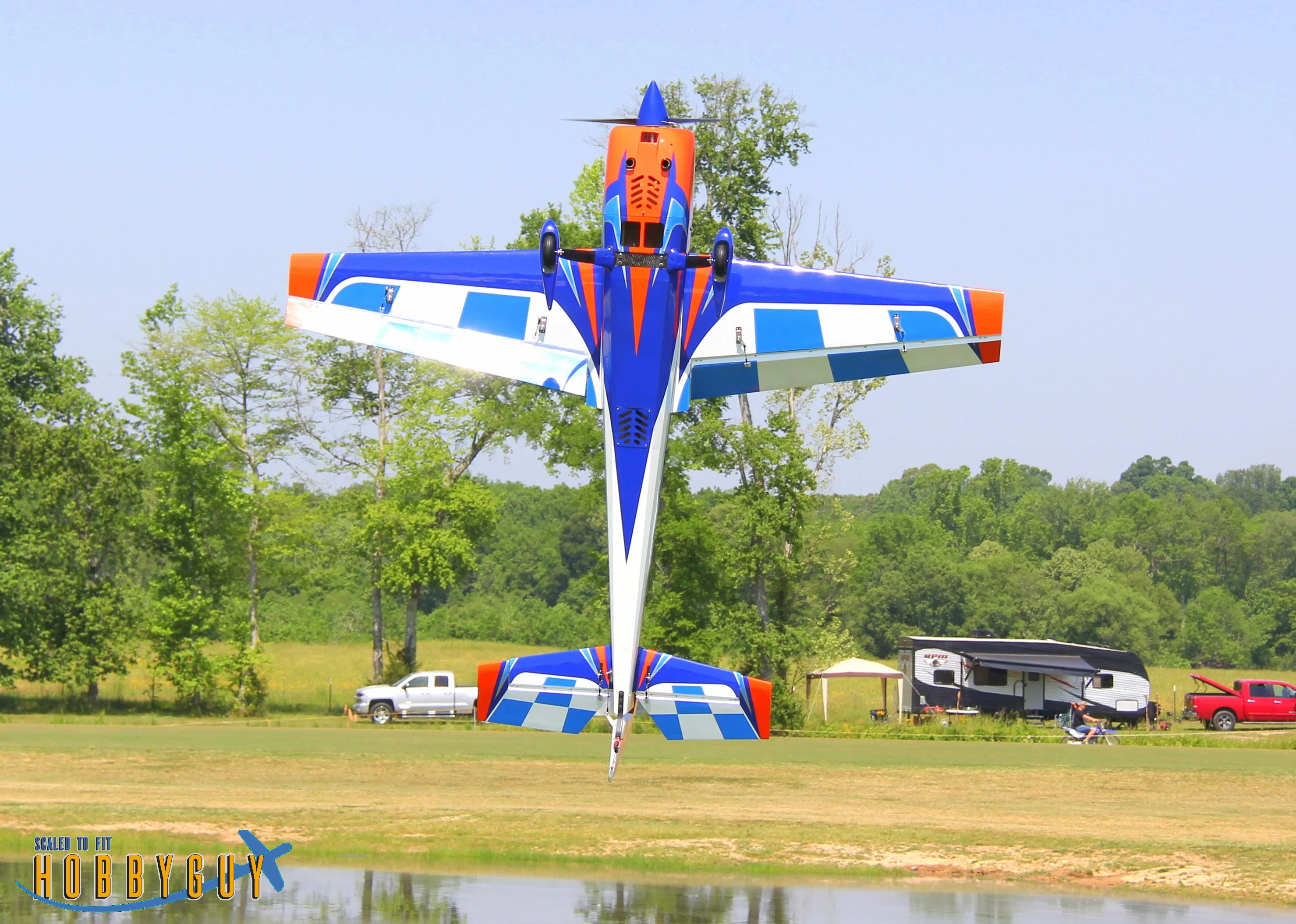 EF - 104" Extra 300 V3 - Orange/White/Blue - Image 6