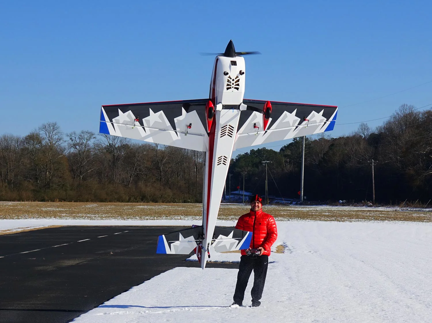 EF - 104" Extra 300 V3 - Red/White/Black - Image 3