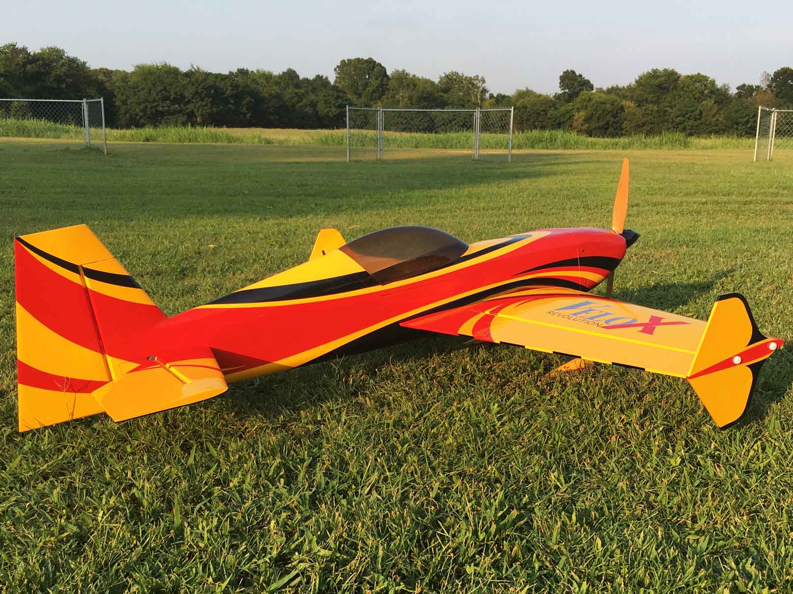 52" Velox Revolution - Red/Yellow Scheme - Image 4