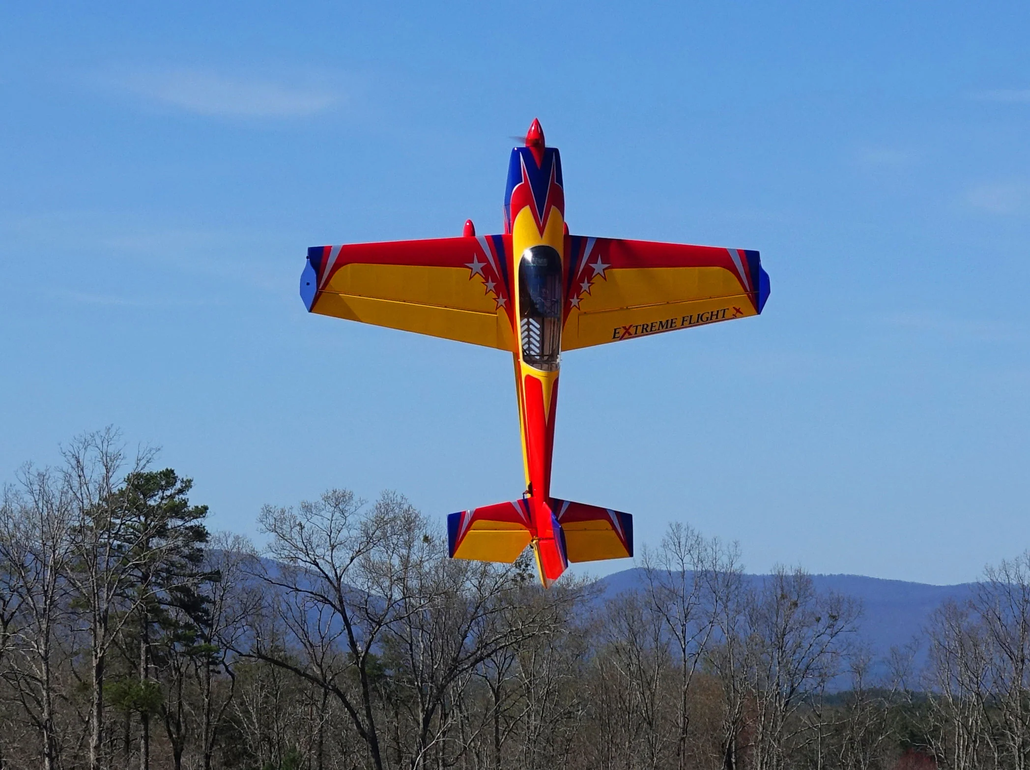 EF - 70" Extra 300 EXP V2 - Yellow/Red/Blue - Image 4