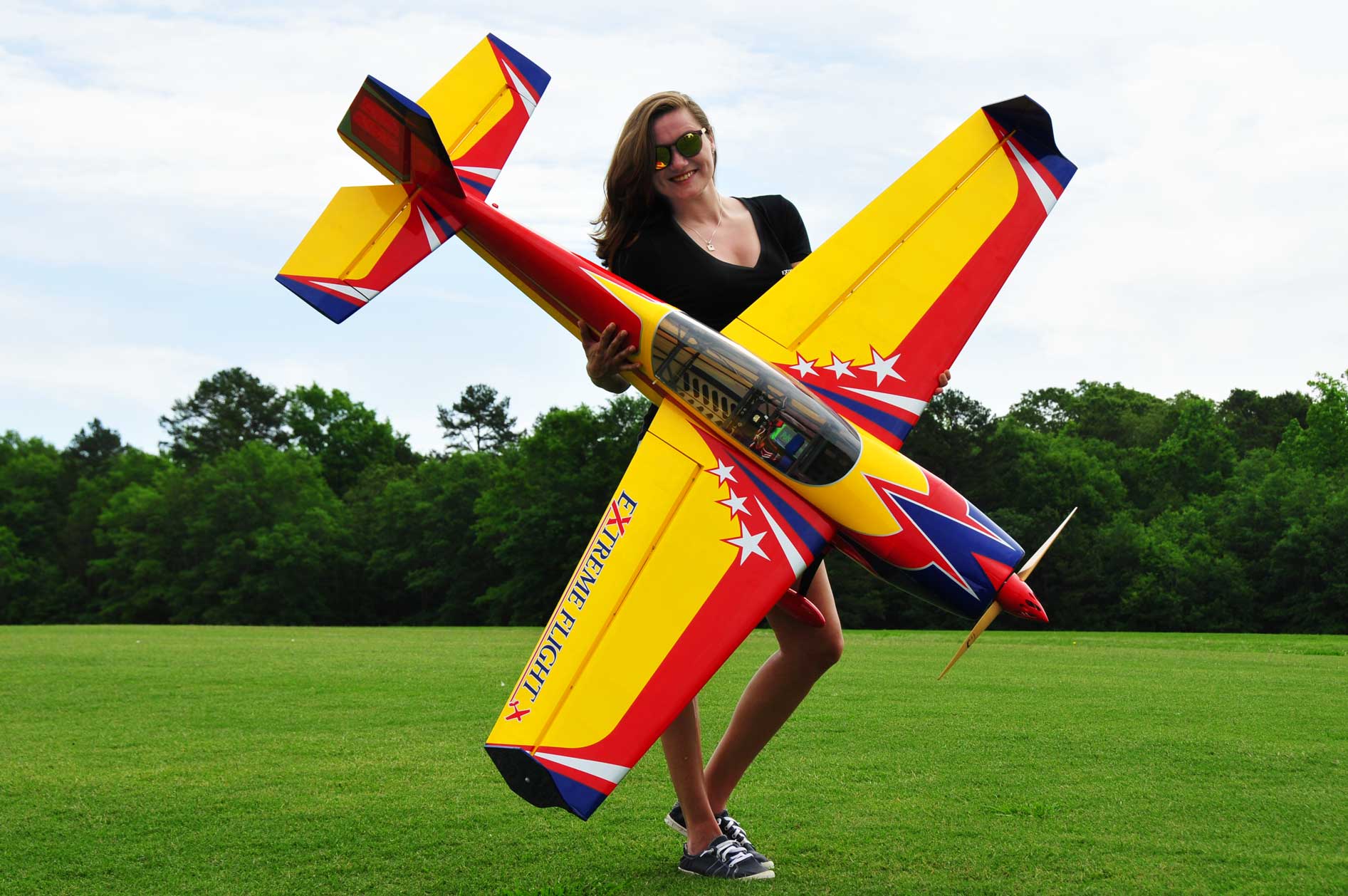 EF - 70" Extra 300 EXP V2 - Yellow/Red/Blue - Image 5