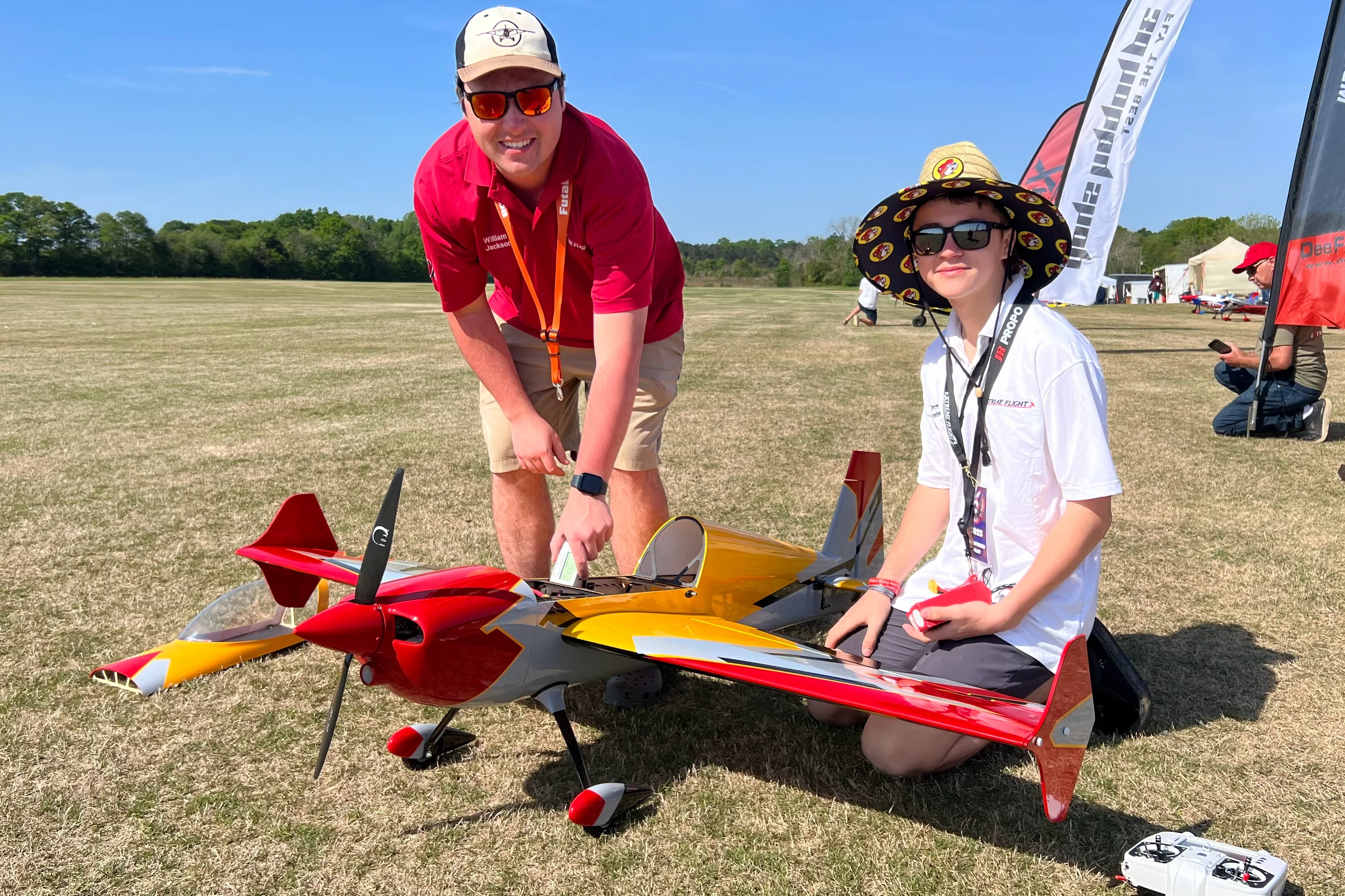 EF - 70" Slick 580 EXP V2 - Cub Yellow/Red/Grey - Image 7