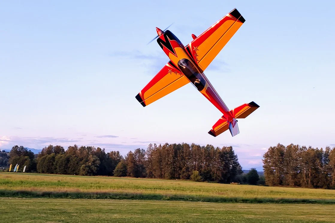 EF - 78" Extra 300 V3 - Yellow/Red/Blue - Image 3