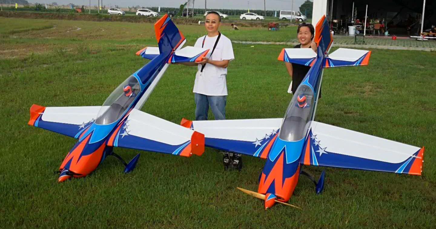 EF - 85" Extra 300 EXP - Orange/Blue - Image 3