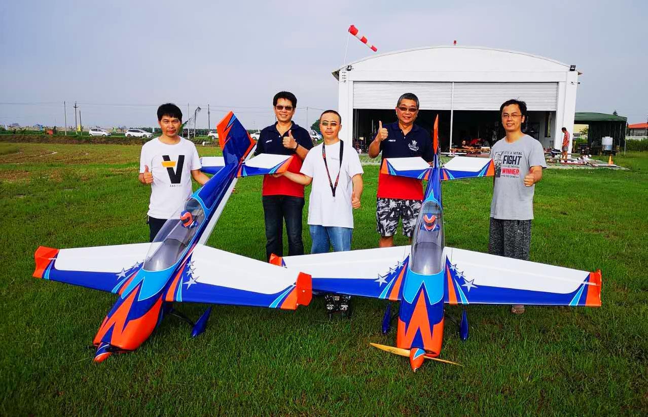 EF - 85" Extra 300 EXP - Orange/Blue - Image 5