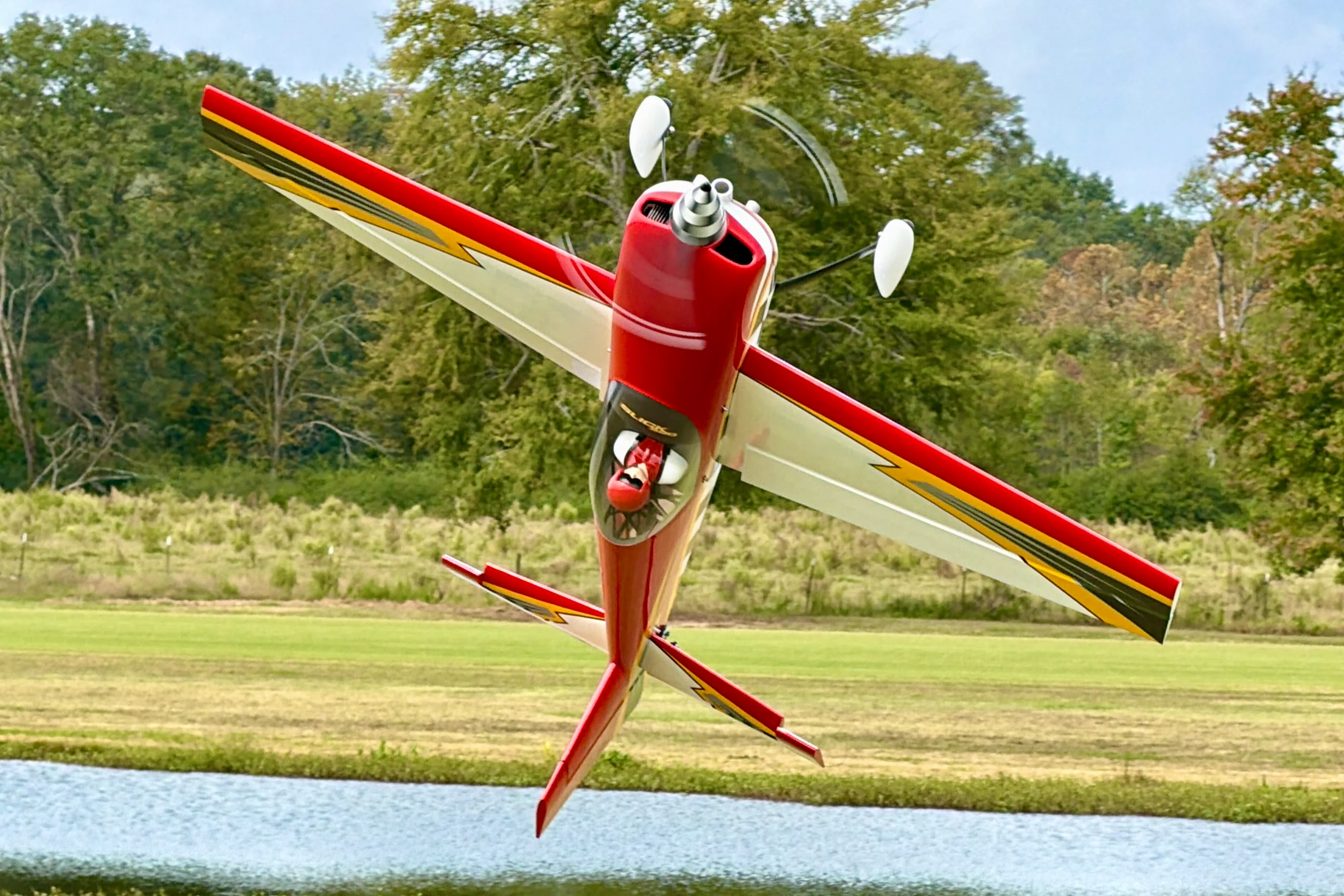 EF - 100" Slick 580 EXP V3 - Red/White 10th Anniversary Scheme - Image 12