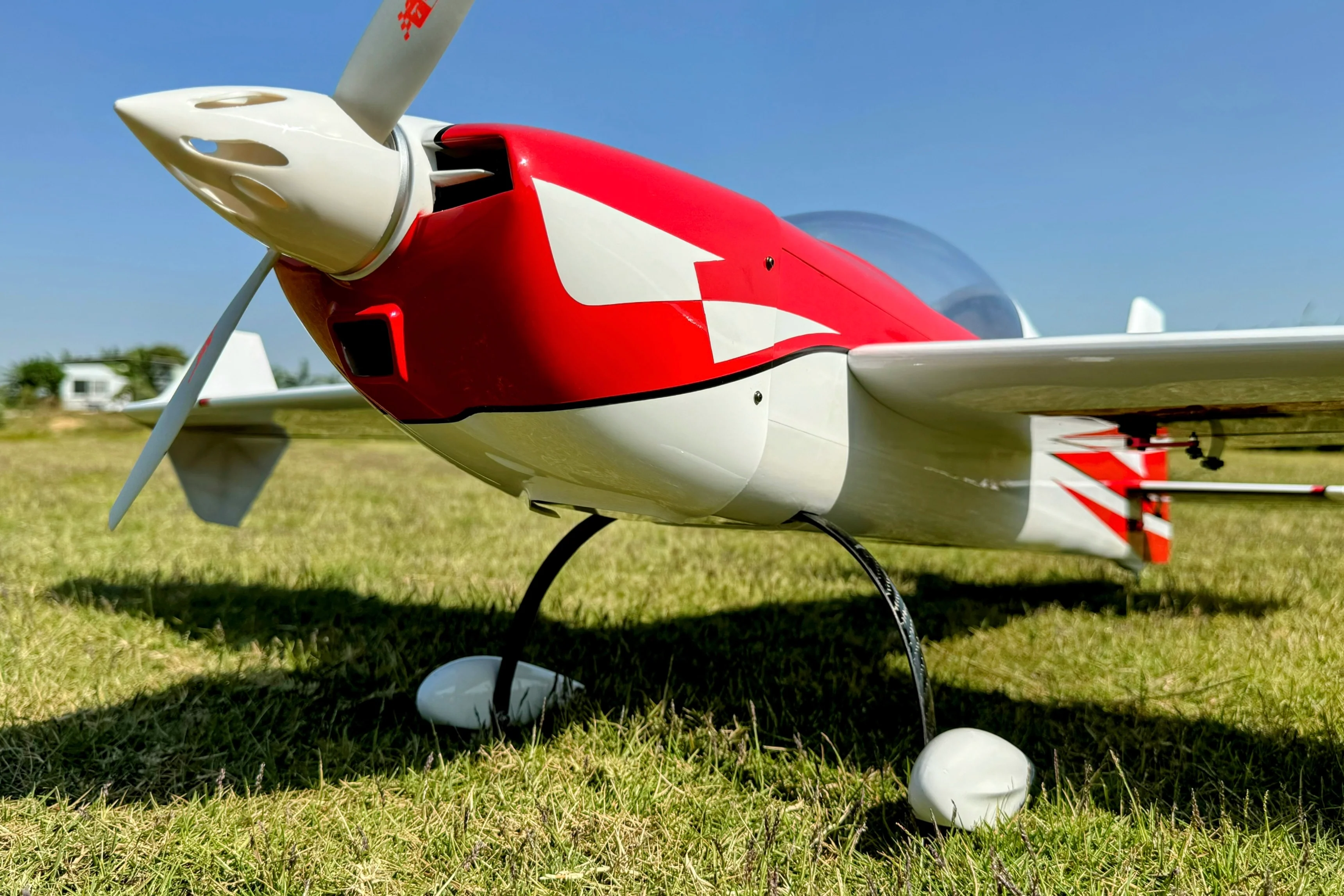 EF - 49" Extra NG - Red/White - ARF - Image 6