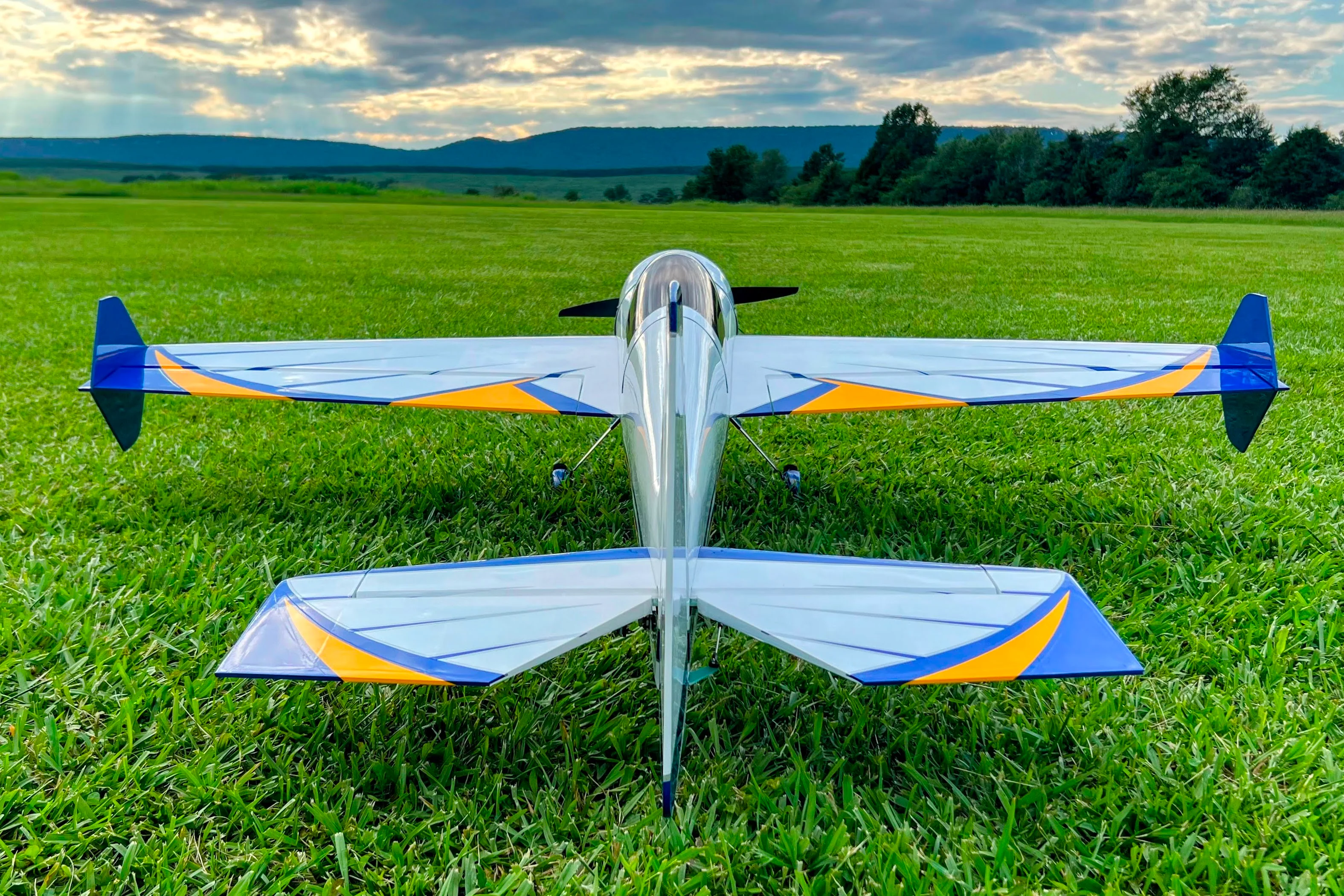 EF - 60" Yak 54 V2 - White/Blue - Image 3