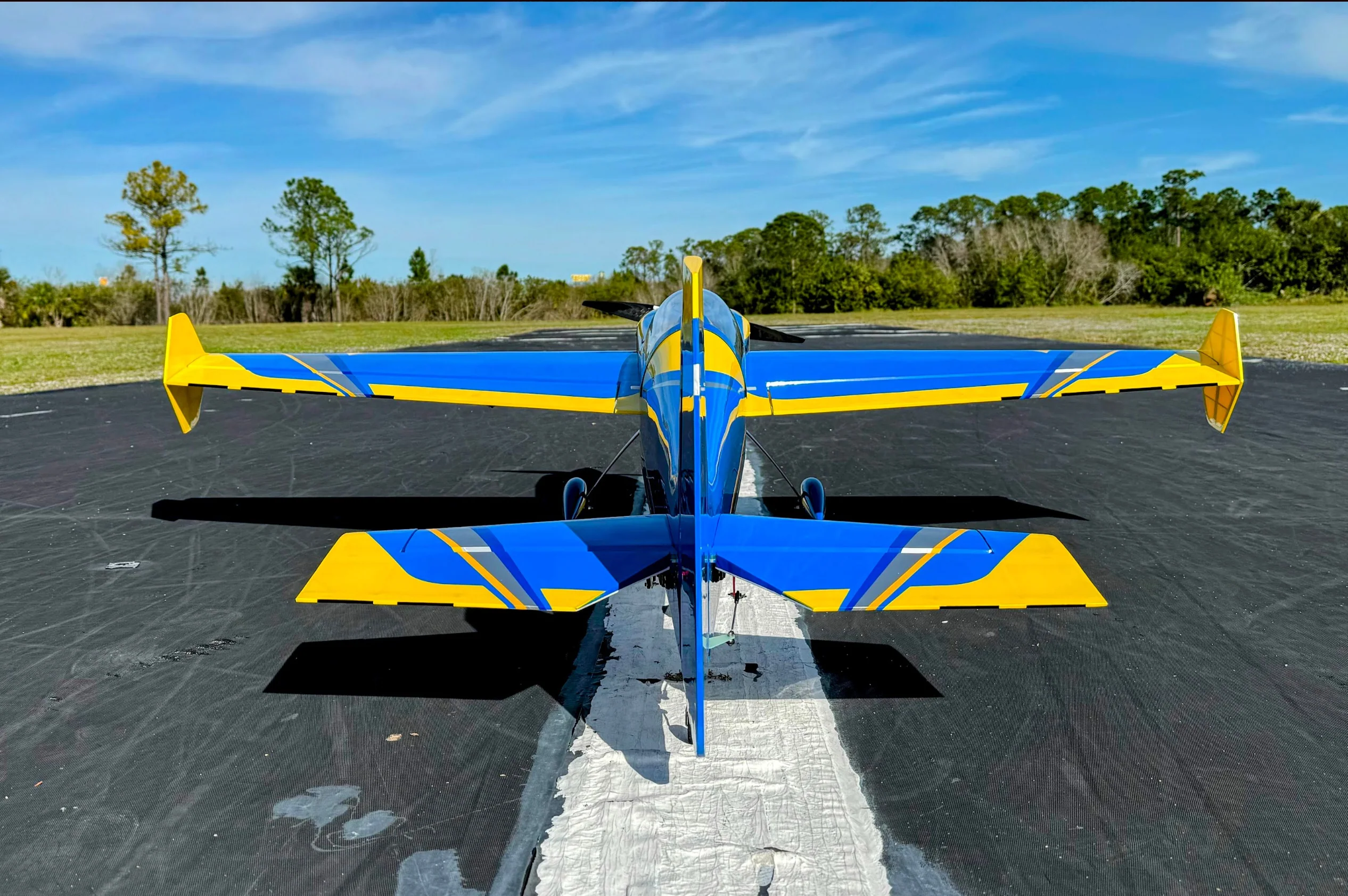EF - 67" Edge 540T - Blue/Yellow - RxR - Image 4