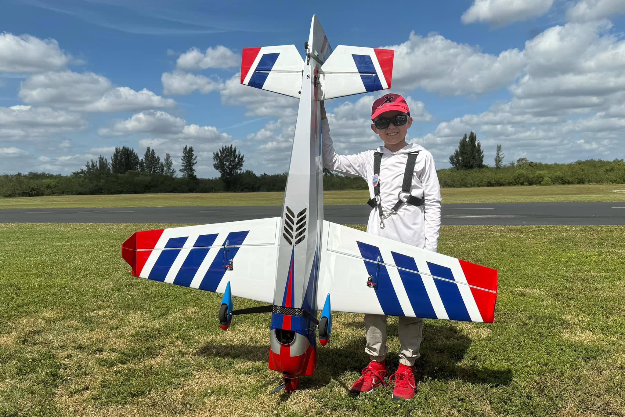 EF - 67" Laser - White/Blue/Red/Silver - ARF - Image 2