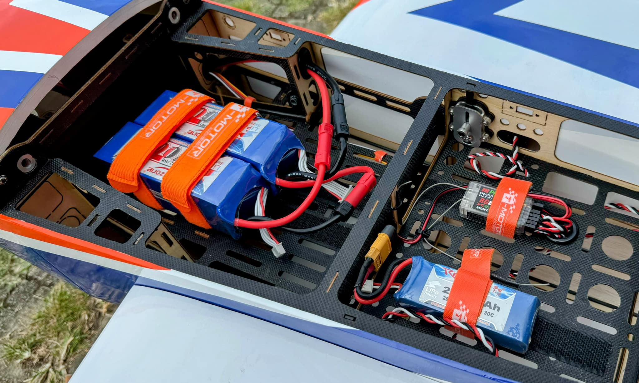 EF - 75" Extra 260 - Blue/White - Image 7