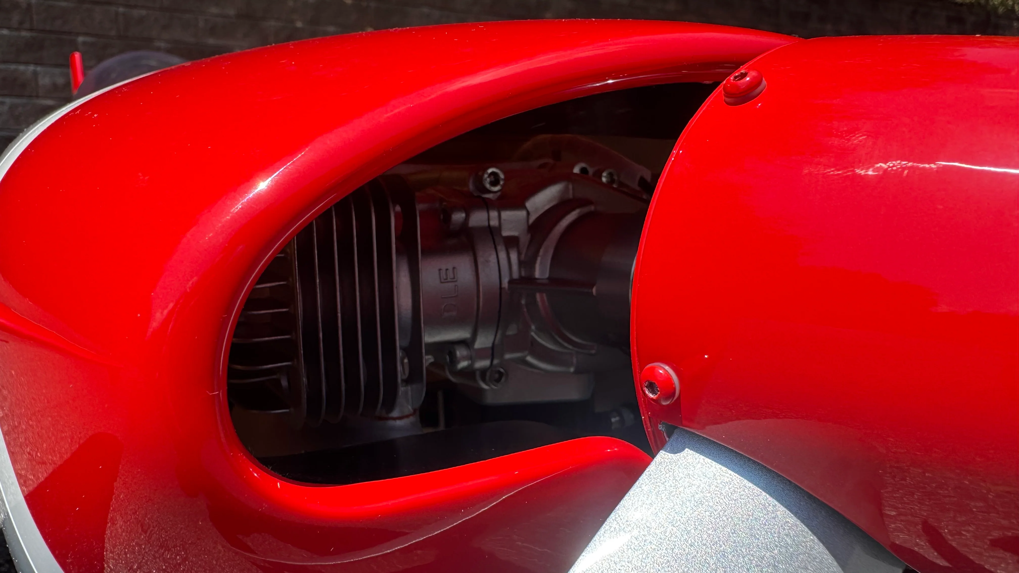EF - 75" Extra 260 - Red/White - Image 8