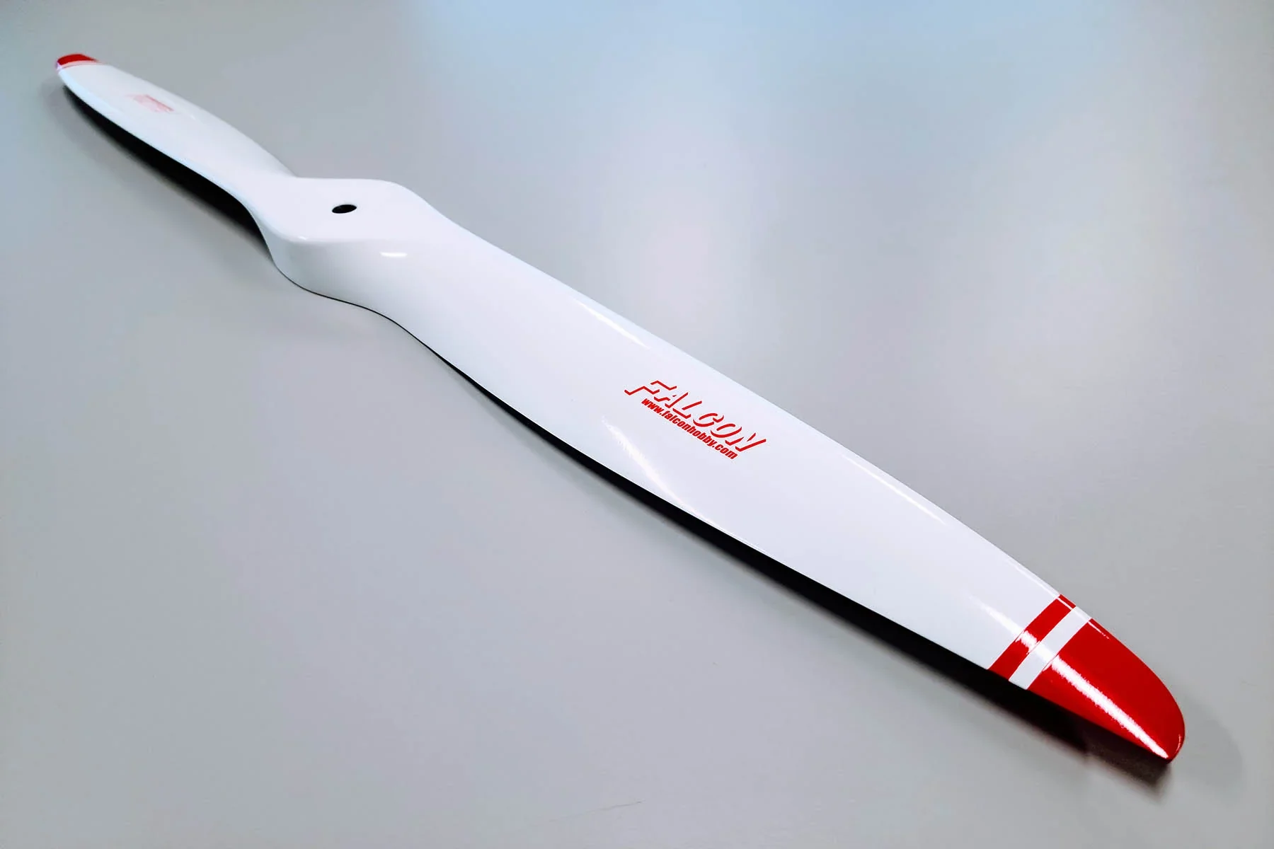 Falcon Painted CF - White/Red - GAS