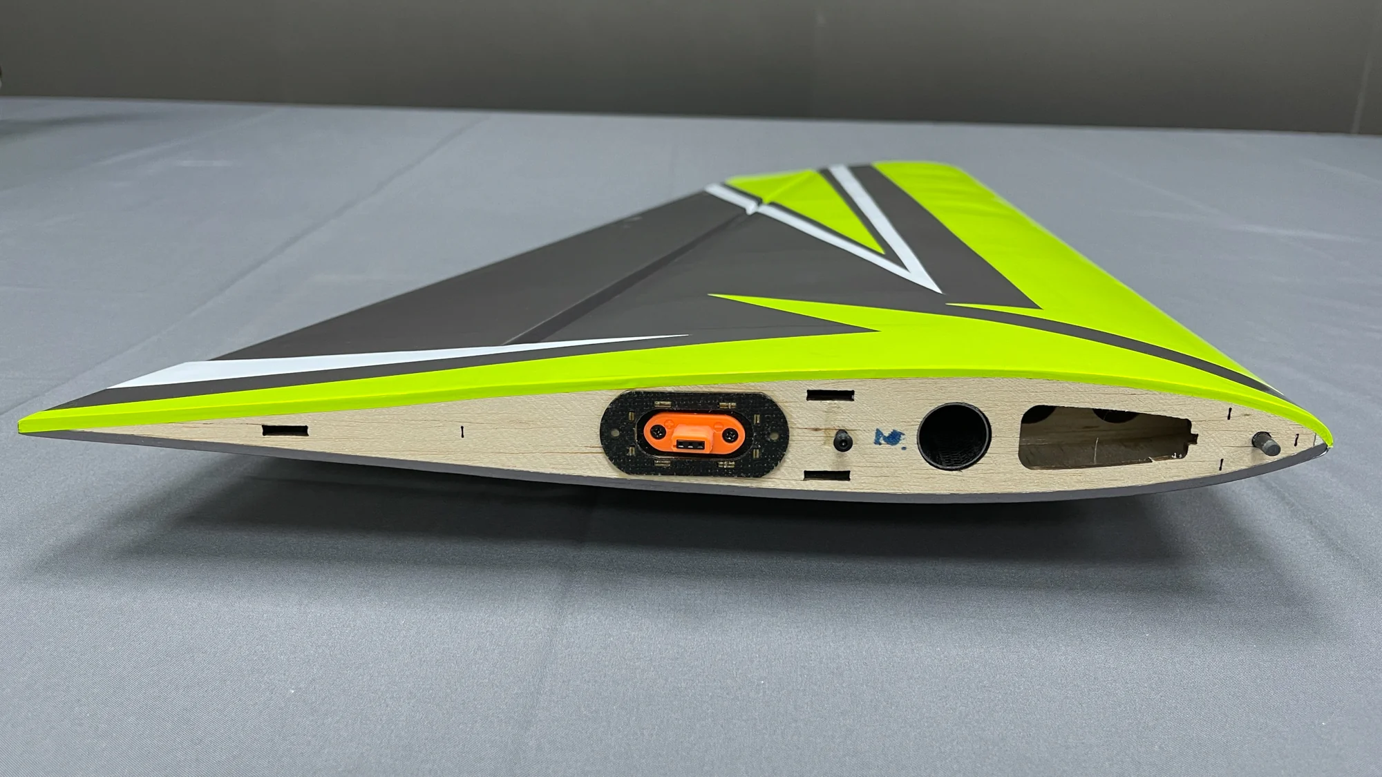 WING - 61" Edge 540 - SW
