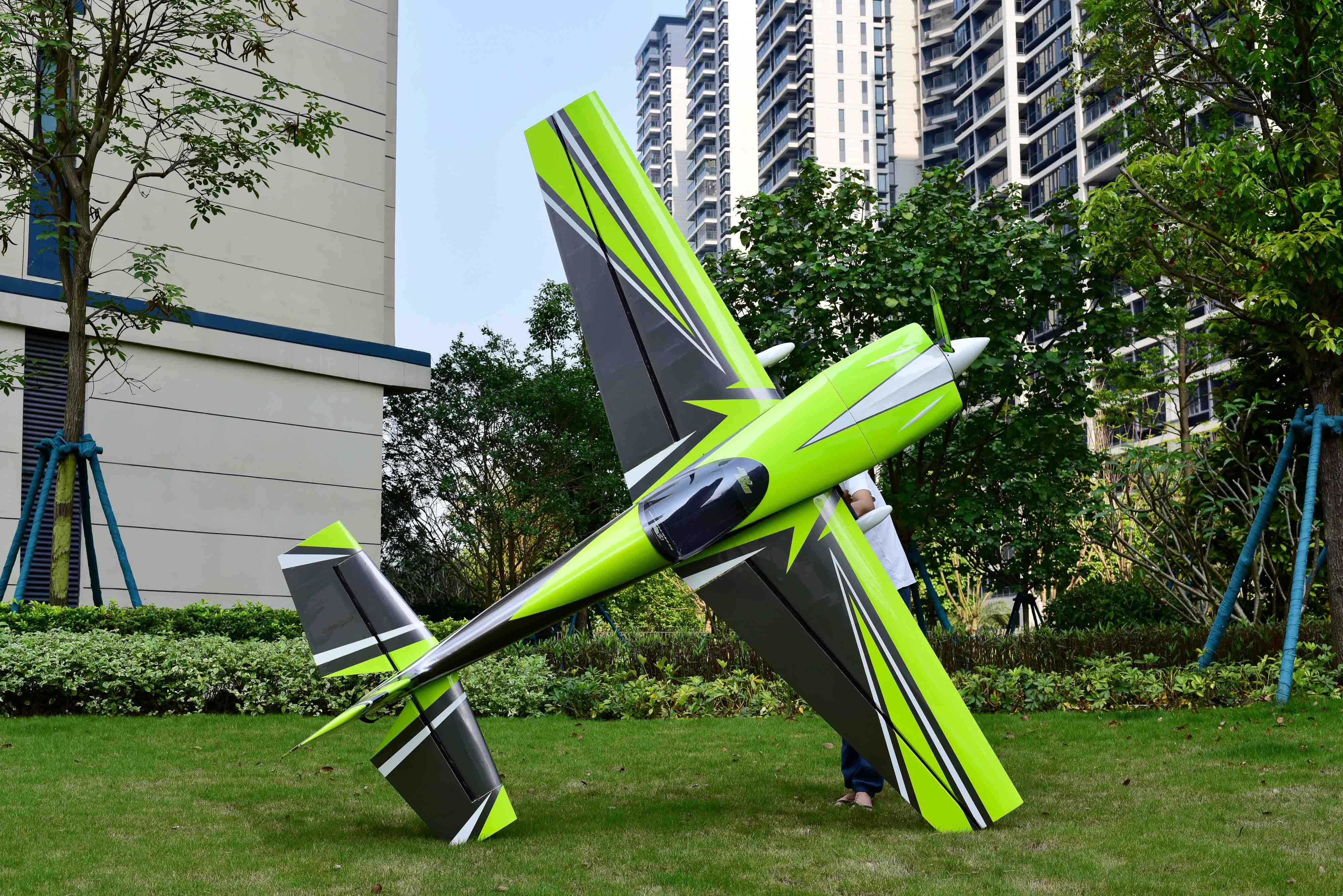 SW - 104" Edge 540 V3 - Grey/Green (D) - Image 9