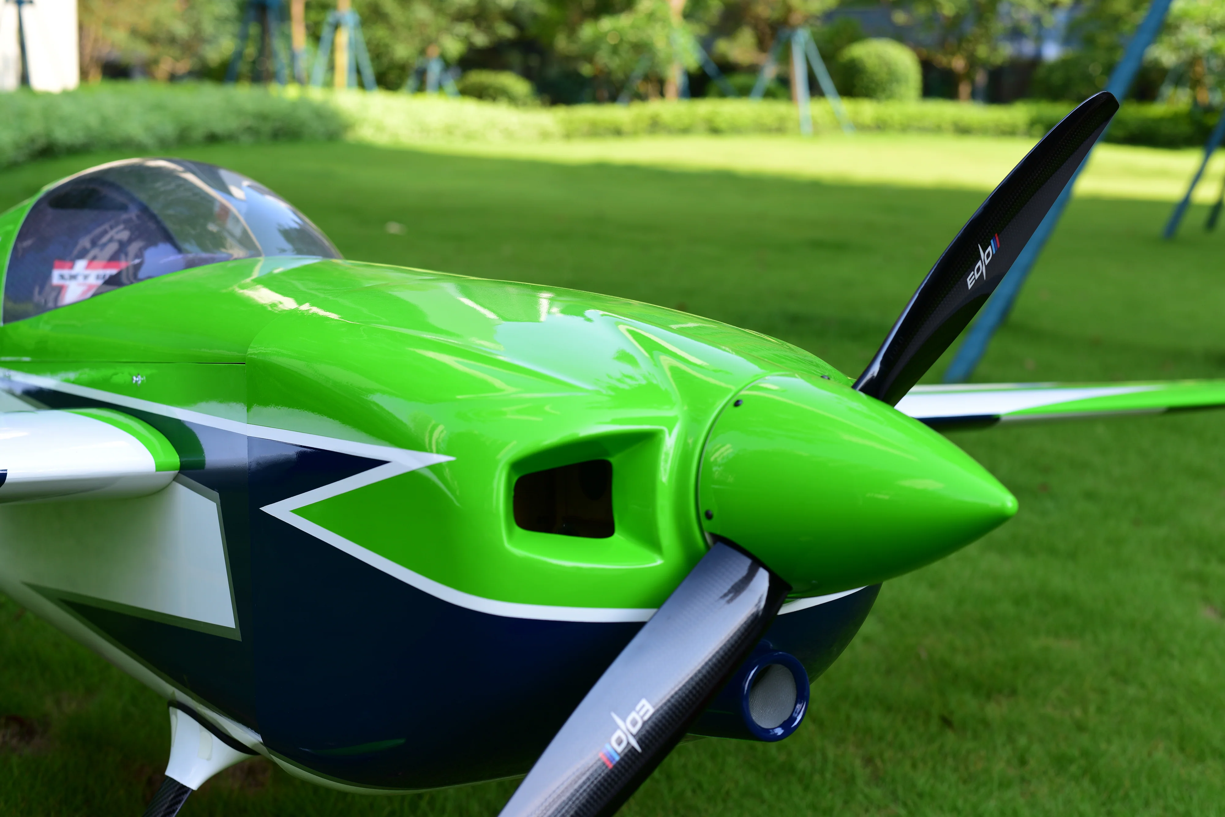 SW - 104" Slick 360 - White/Green/Dk Blue (C) - Image 5