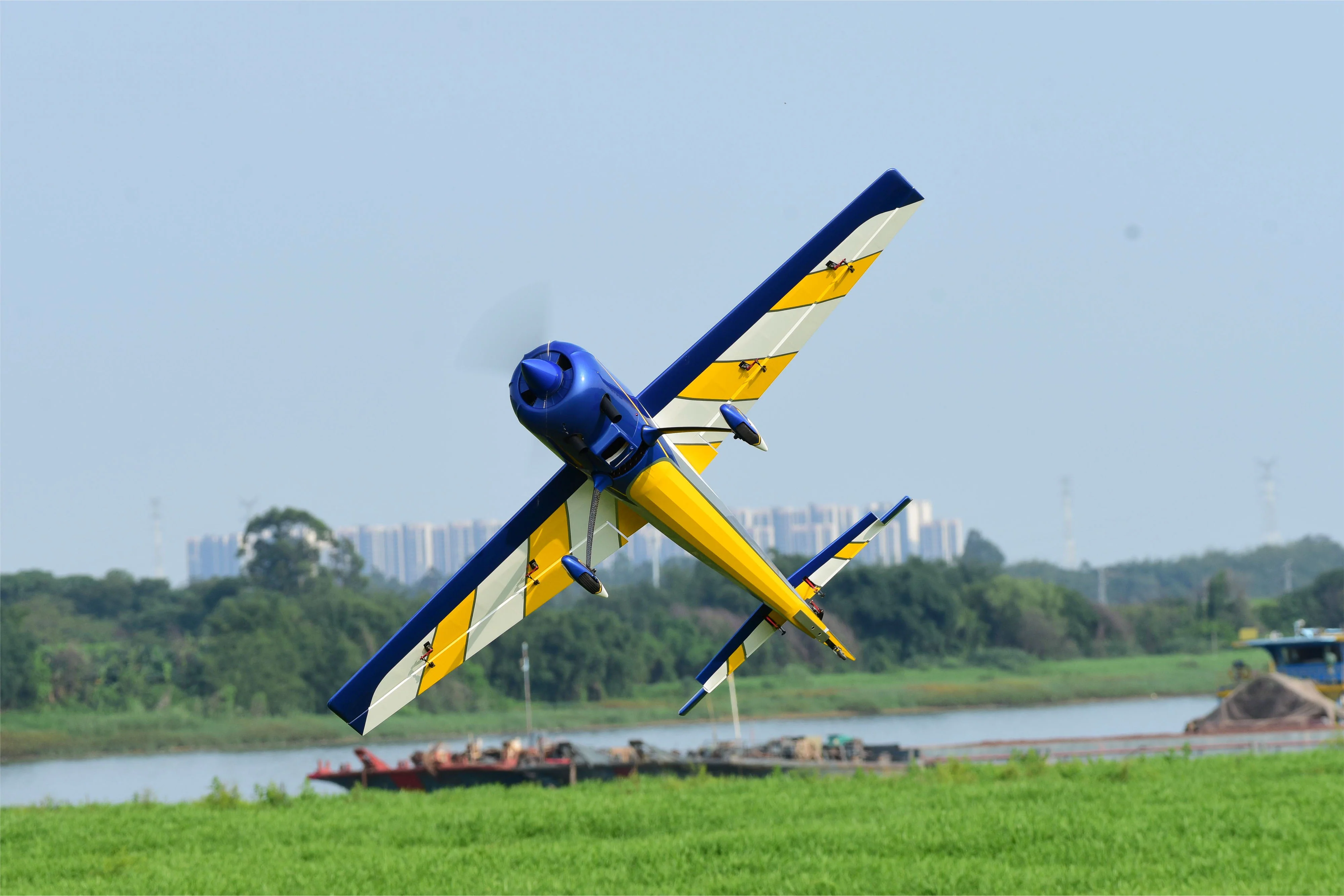 SW - 104" YAK 54 - WHITE/BLUE - (A) - Image 3