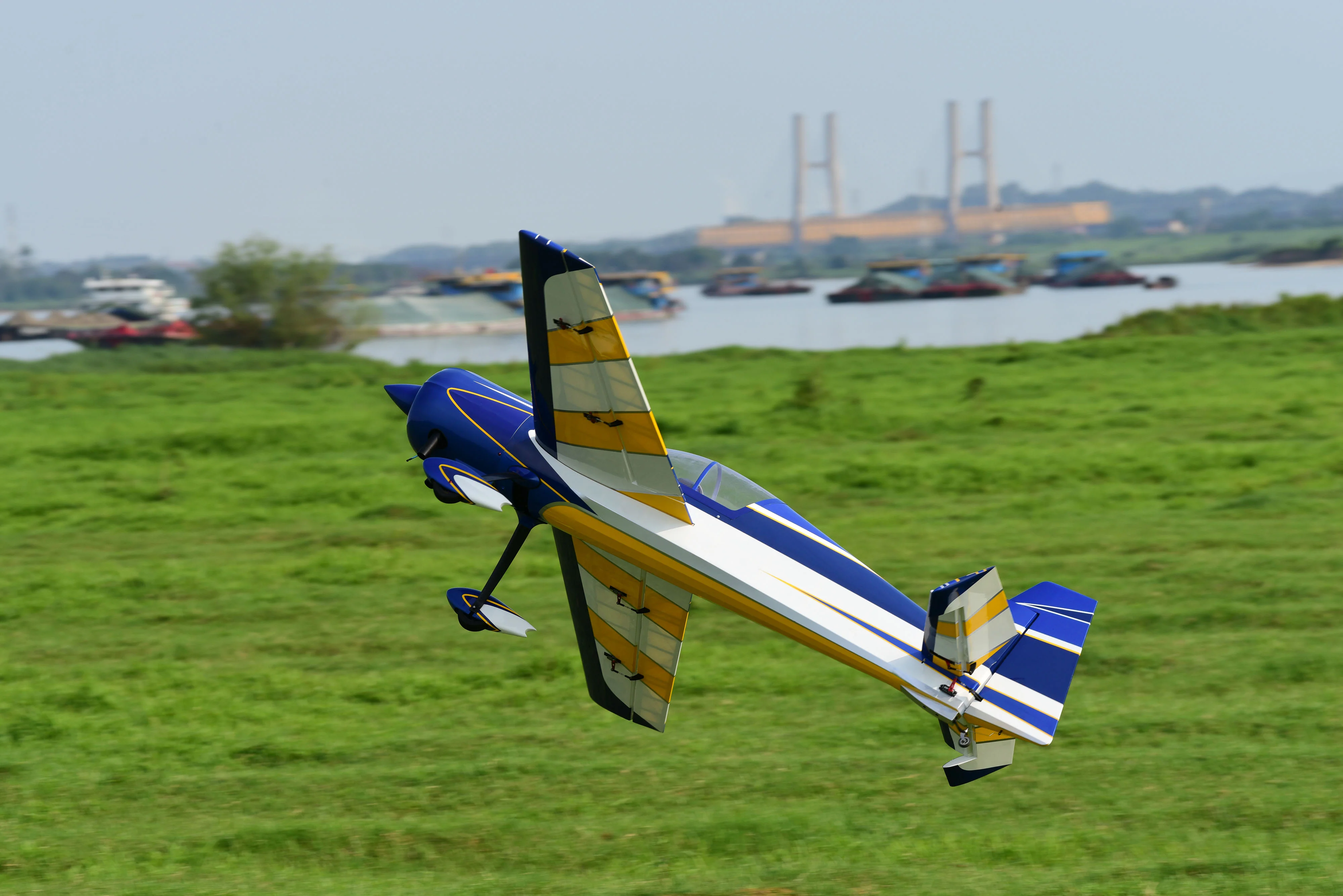 SW - 104" YAK 54 - WHITE/BLUE - (A) - Image 9
