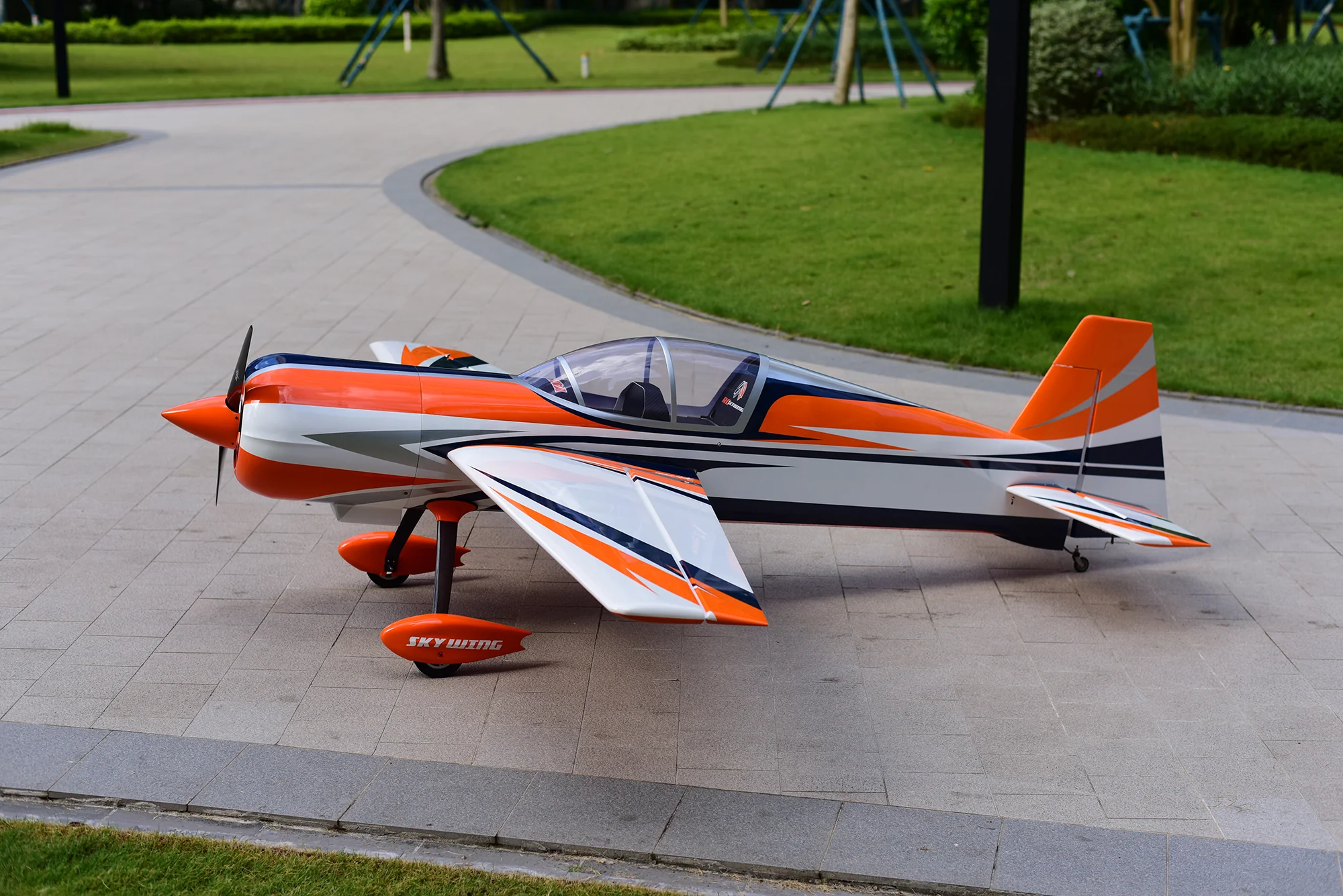 SW - 104" Yak 54 - White/Orange - B - Image 4
