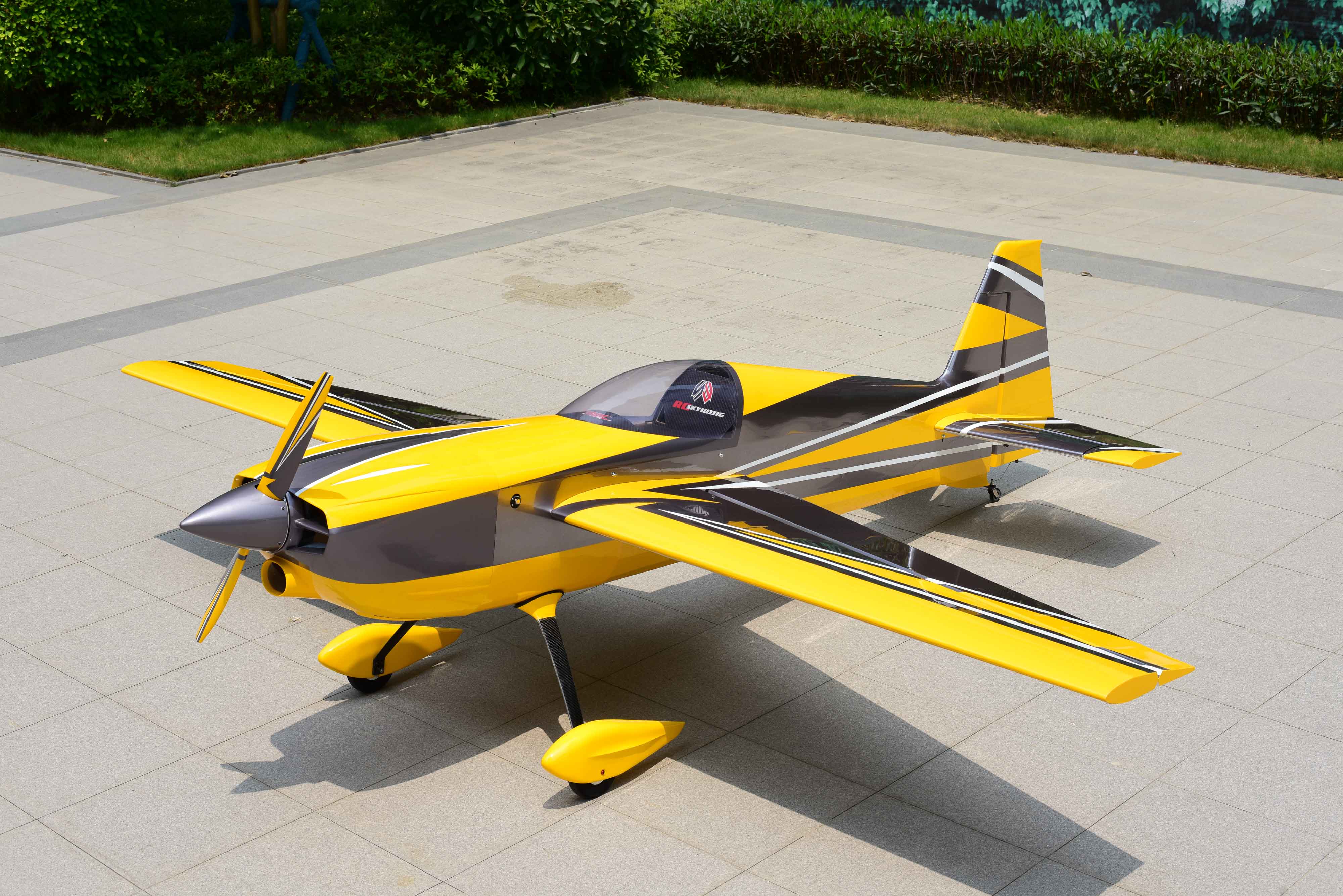 SW - 116" Edge 540 - Yellow/Charcoal/White (F) - Image 3