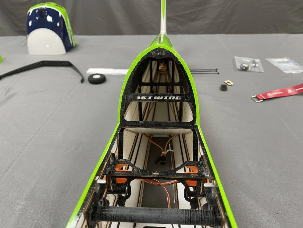SW - 48" Slick 360 V2 - White/Green Scheme C - ARF - Image 9