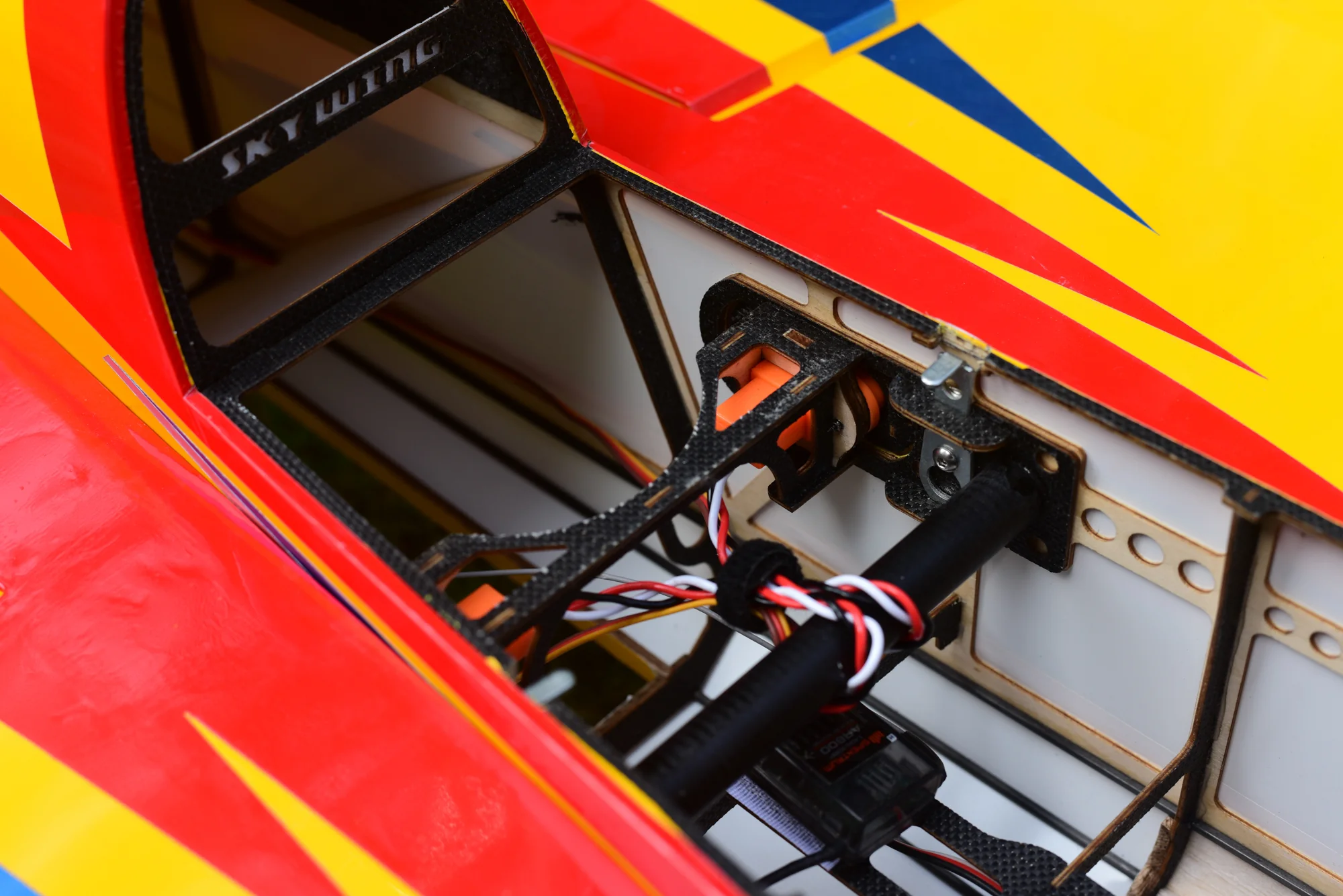 SW - 48" Slick 360 V2 - Yellow/Red Scheme D - ARF - Image 8