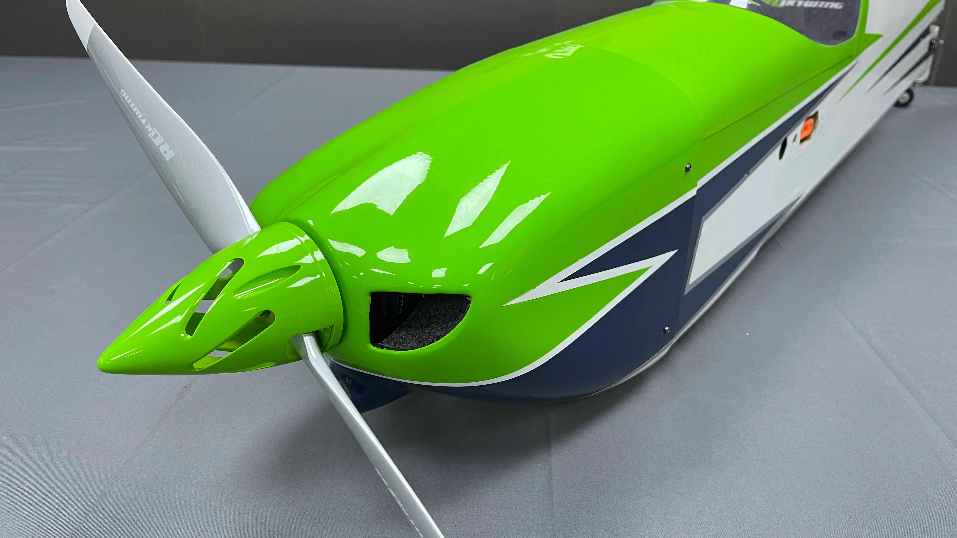 SW - 61" Slick 360 V3 - White/Green/Dk Blue (C) PNP - Image 10
