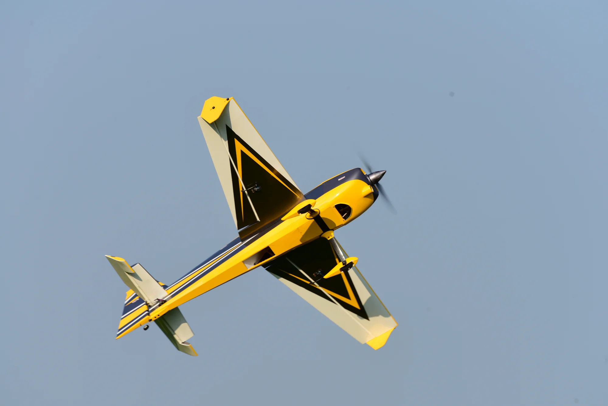 SW - 67" Edge 540 - Grey/Yellow (F) PNP - Image 3