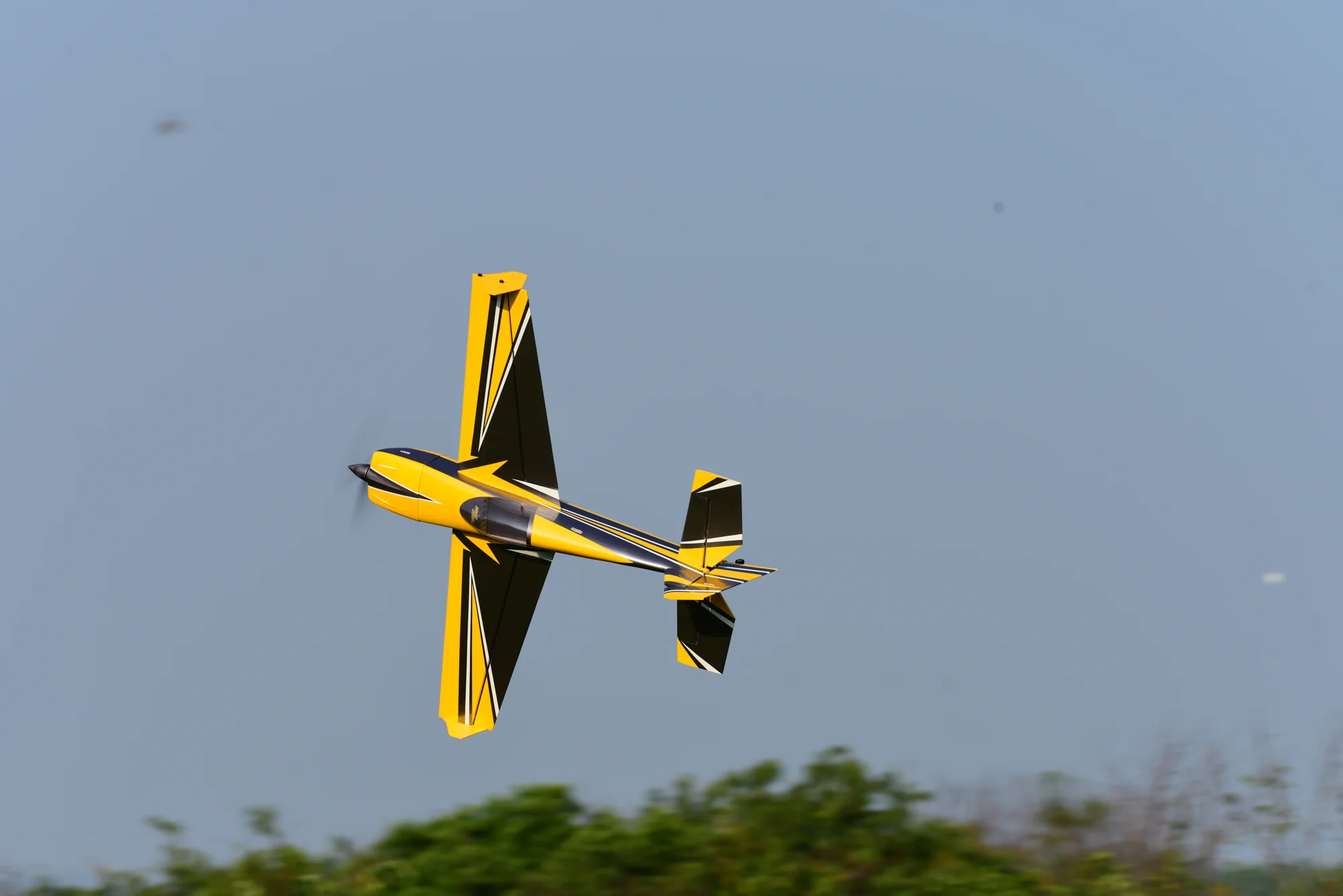 SW - 67" Edge 540 - Grey/Yellow (F) PNP - Image 6