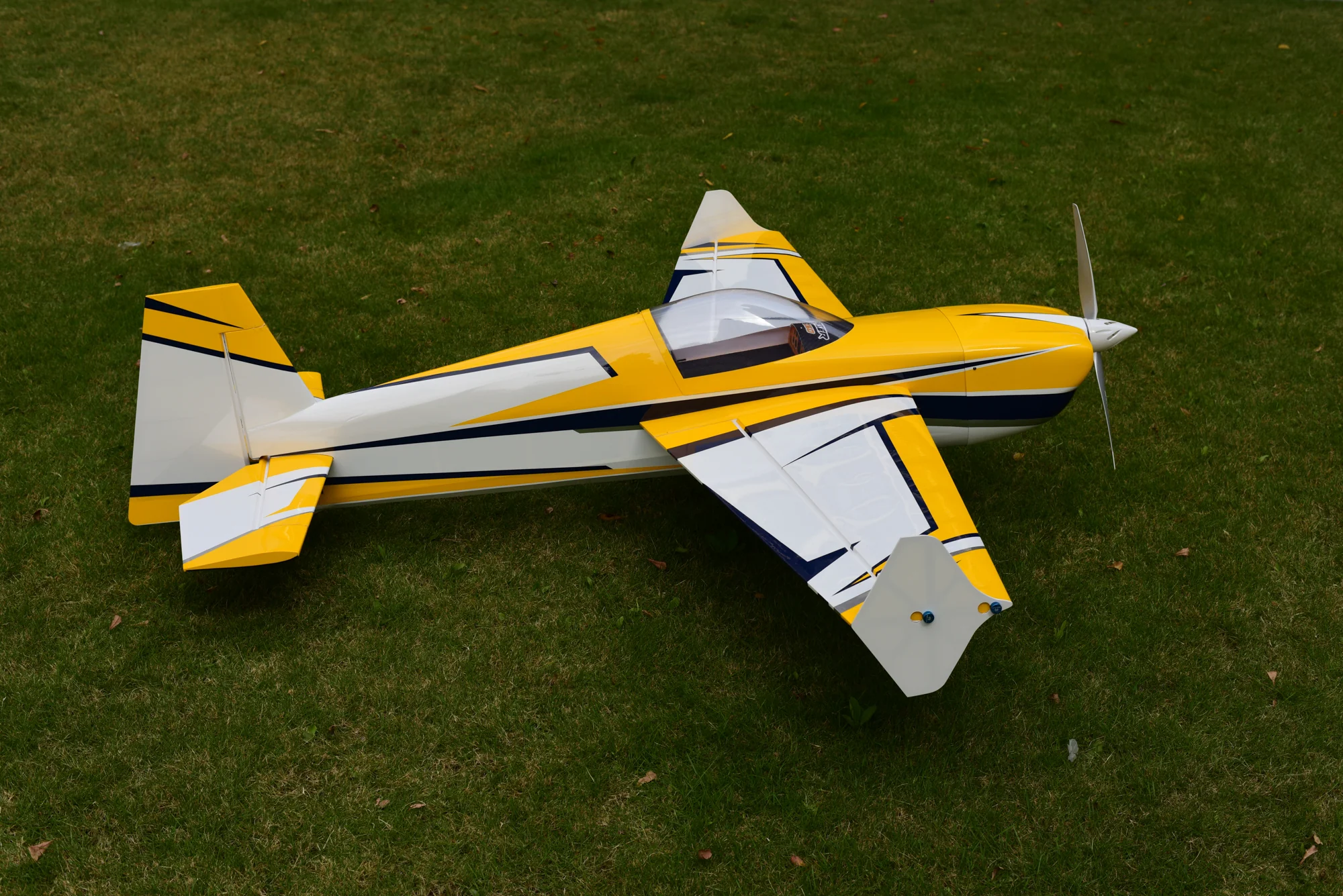 SW - 67" Laser 260 V2 - WHITE/YELLOW (D) PNP - Image 8