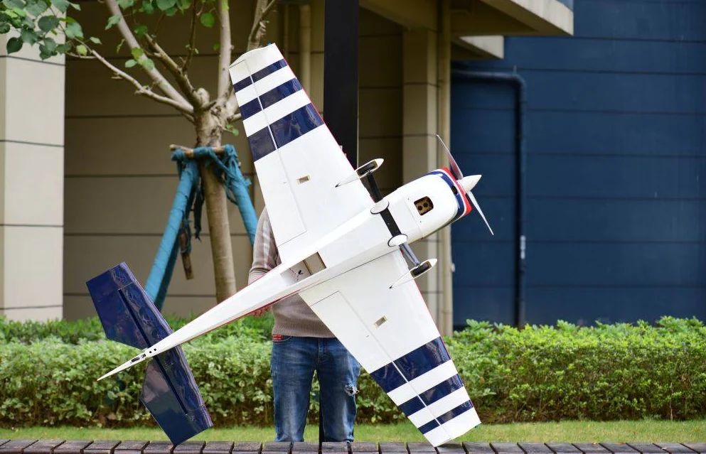 SW - 67" Laser 260 - WHITE/RED (C) - ARF - Image 3