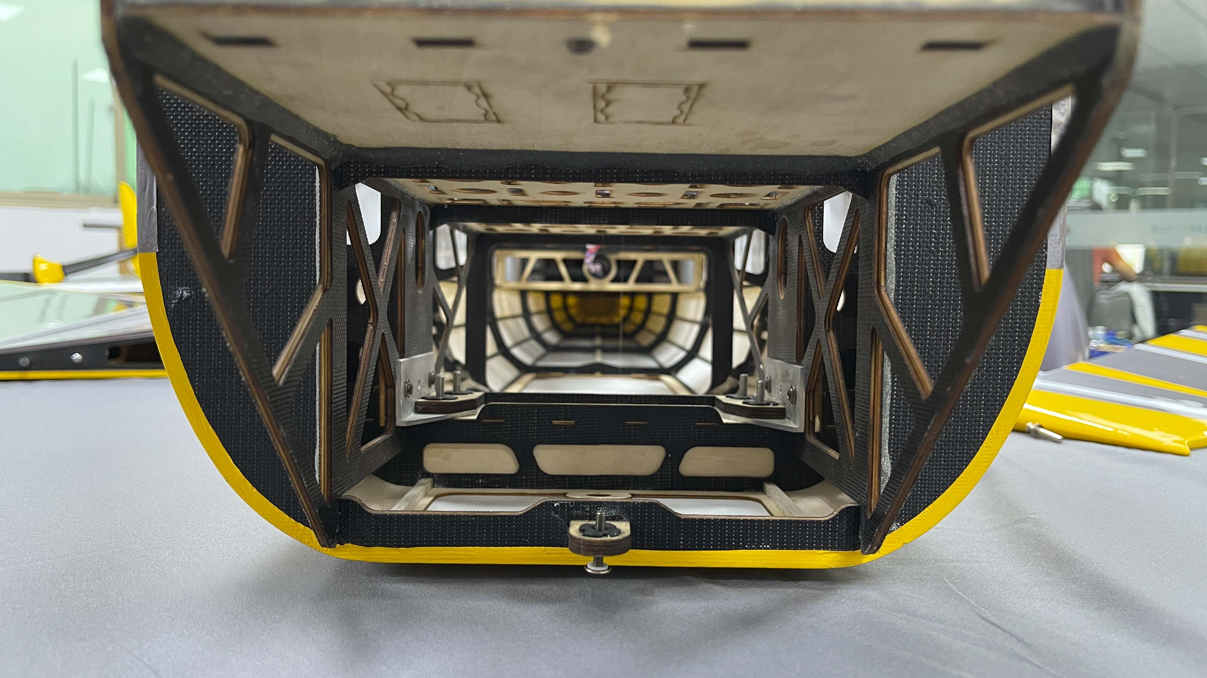 SW - 85" Edge 540 - Yellow/Charcoal (F) - Image 16