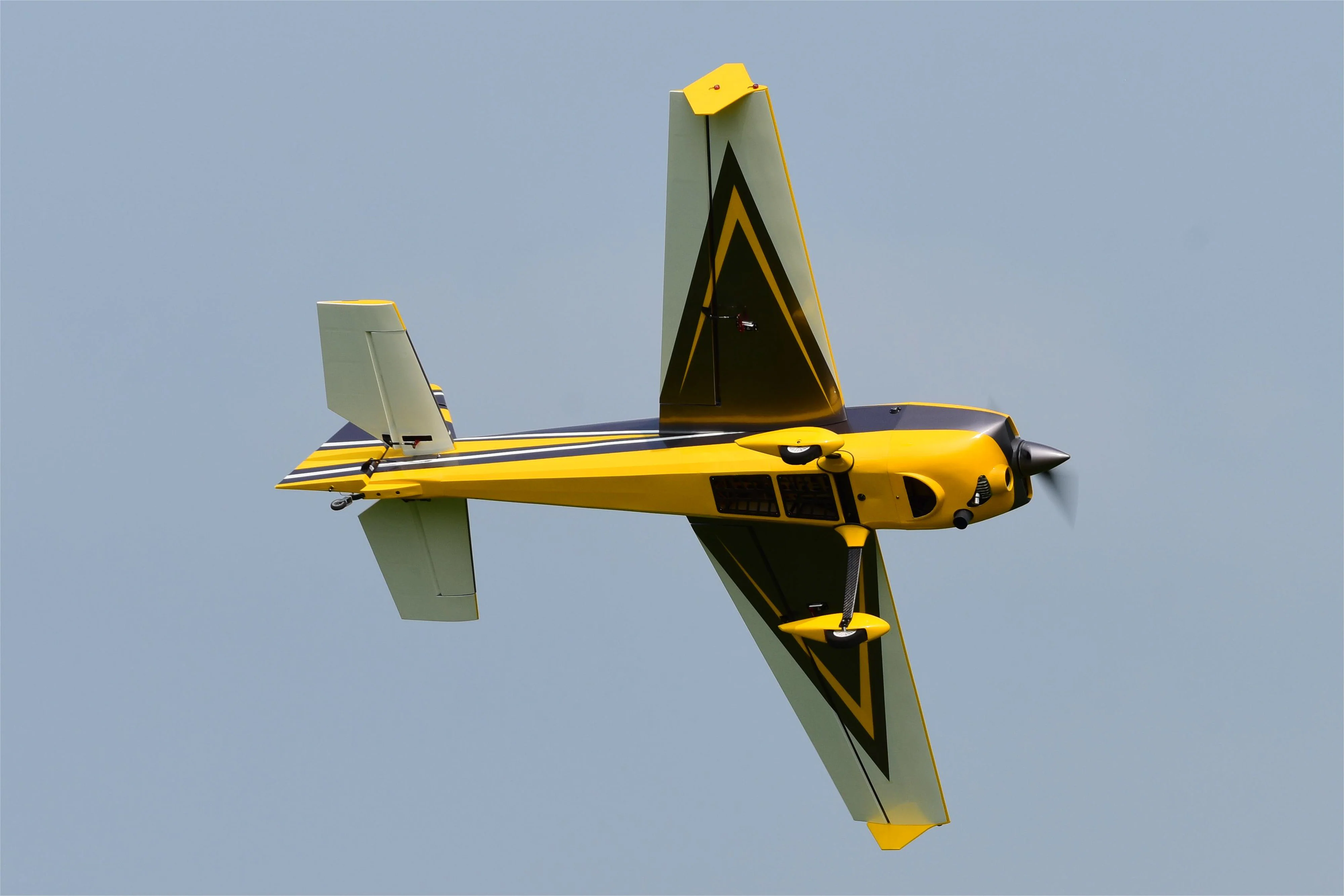 SW - 85" Edge 540 - Yellow/Charcoal (F) - Image 9