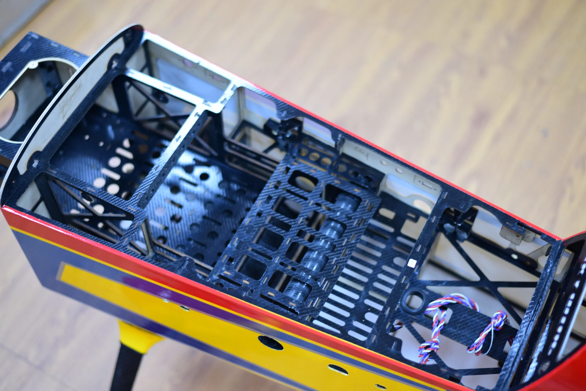 SW - 91" Slick 360 V3 - Yellow/Red/Met Blue (D) - Image 8