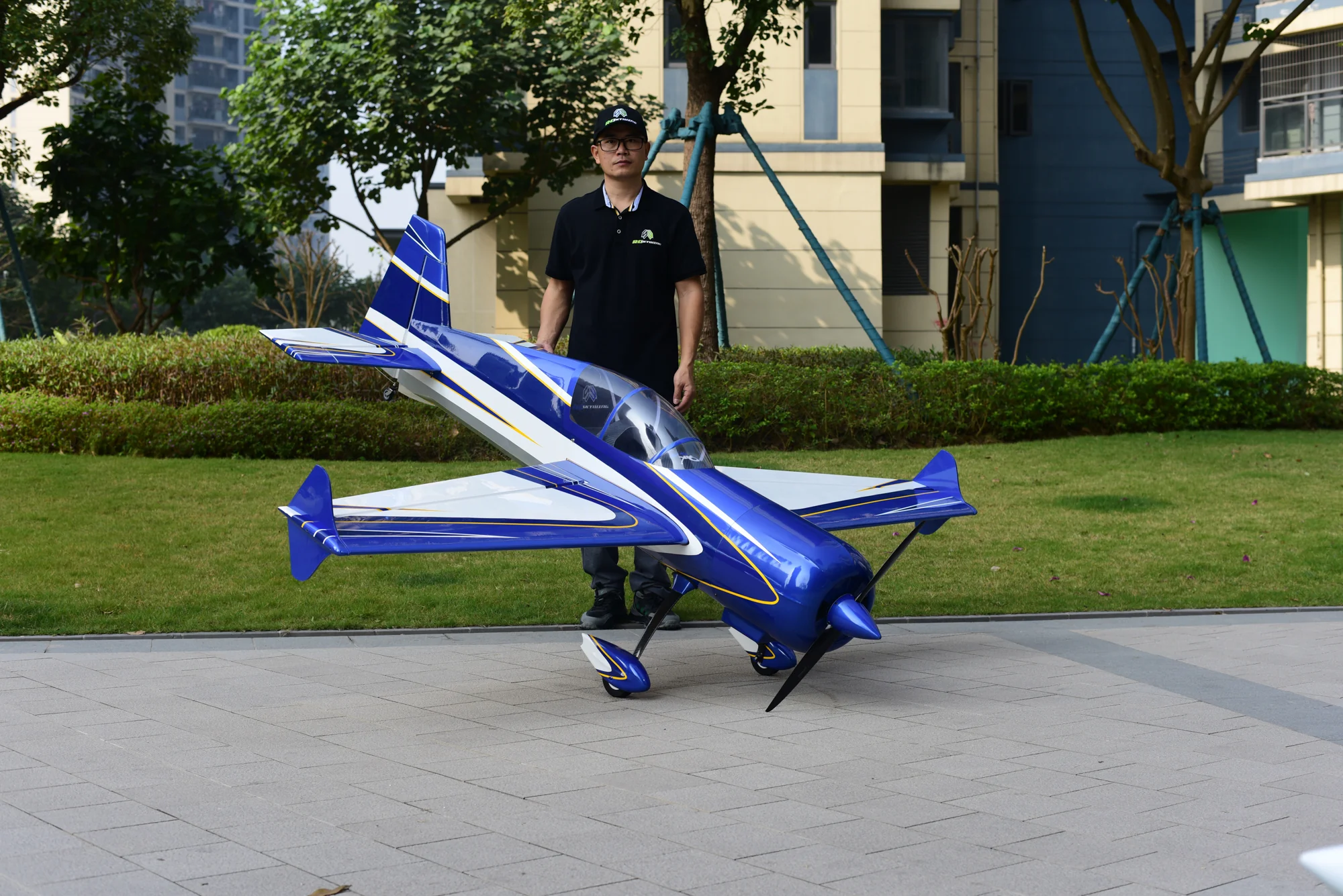 SW - 91" Yak 54 - White/Blue (A) - Image 6