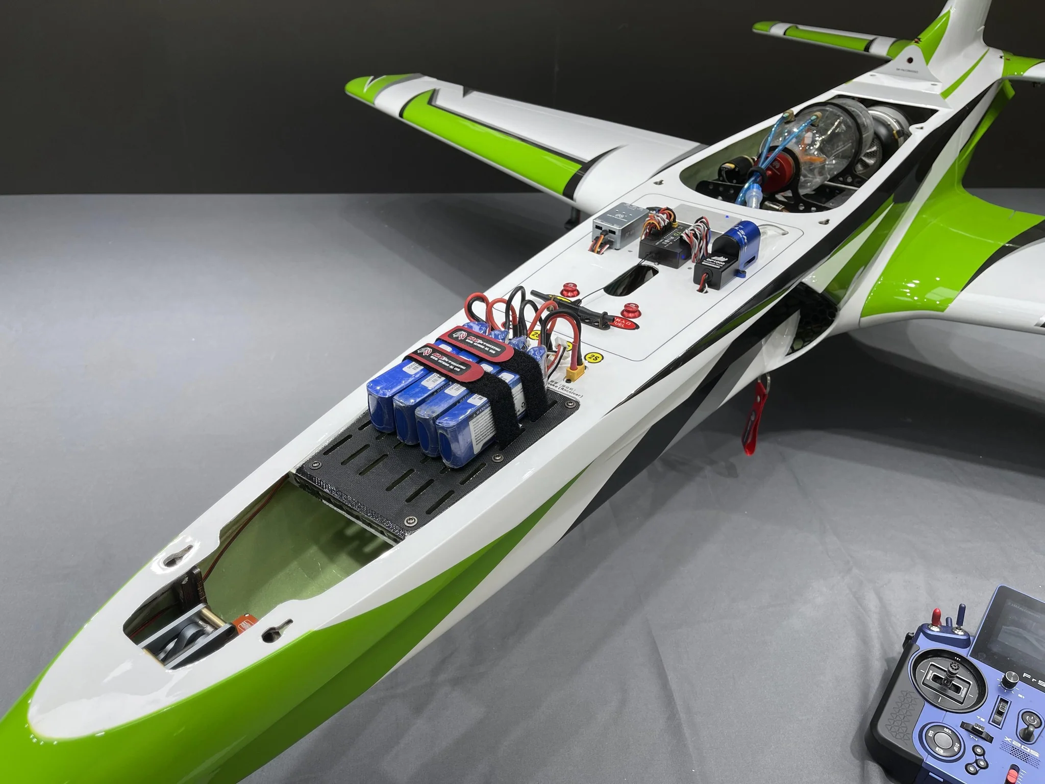 SW - Falcon 2.1M - GREEN/WHITE - ARF - Image 5