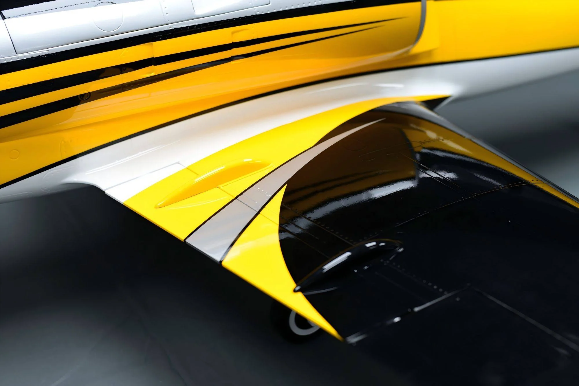 Skywing - L-39 2.2M - Yellow/Black - Image 12
