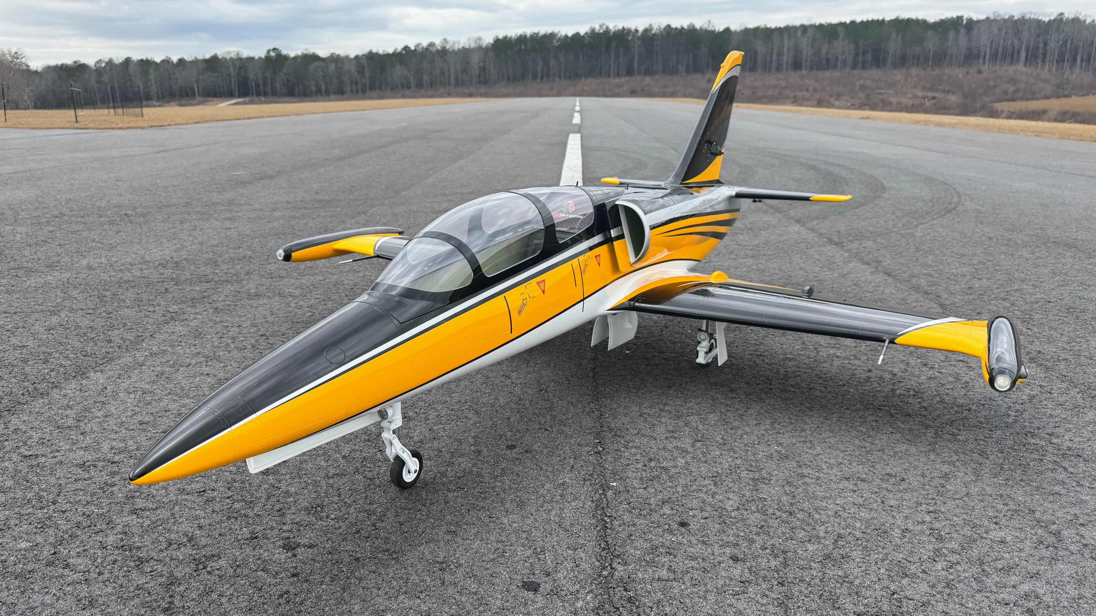 Skywing - L-39 2.2M - Yellow/Black - Image 15