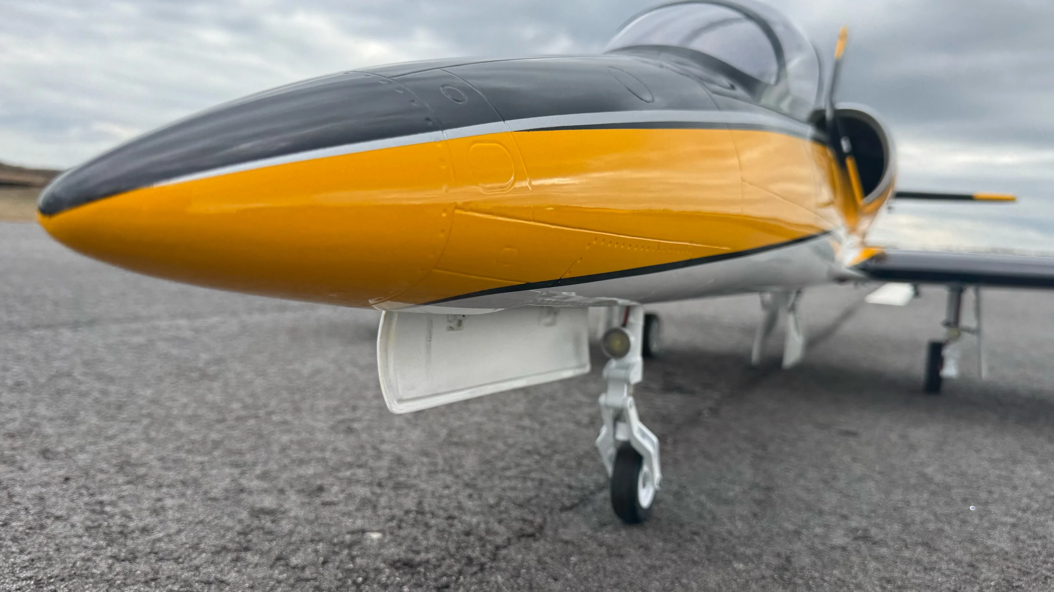 Skywing - L-39 2.2M - Yellow/Black - Image 17