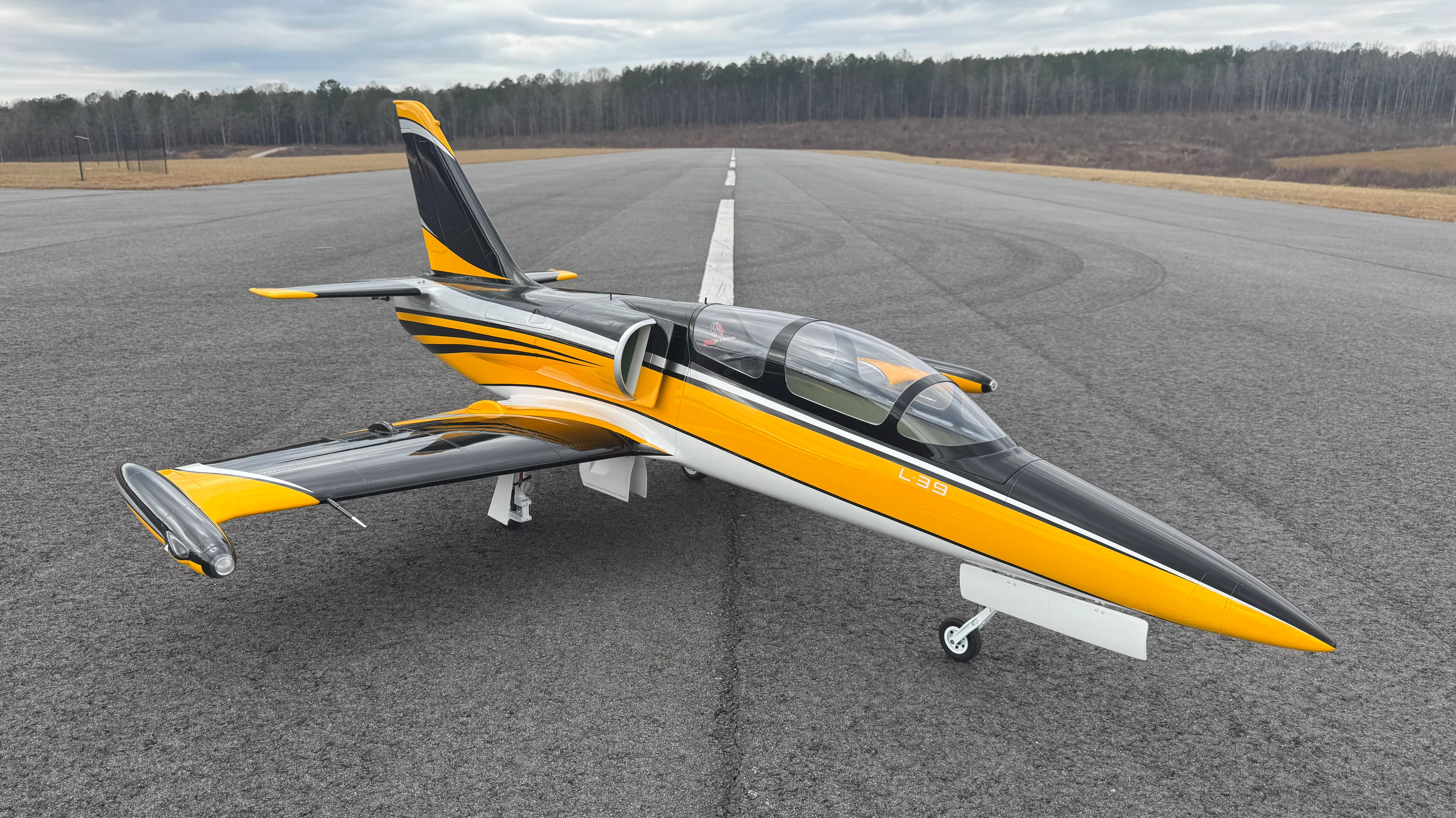 Skywing - L-39 2.2M - Yellow/Black - Image 25