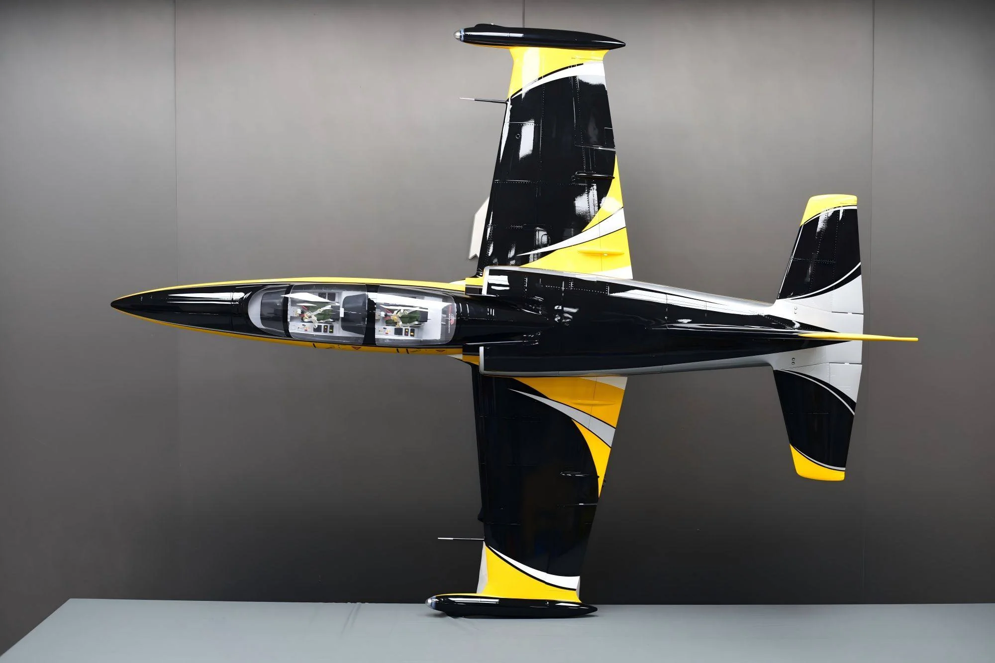 Skywing - L-39 2.2M - Yellow/Black - Image 3