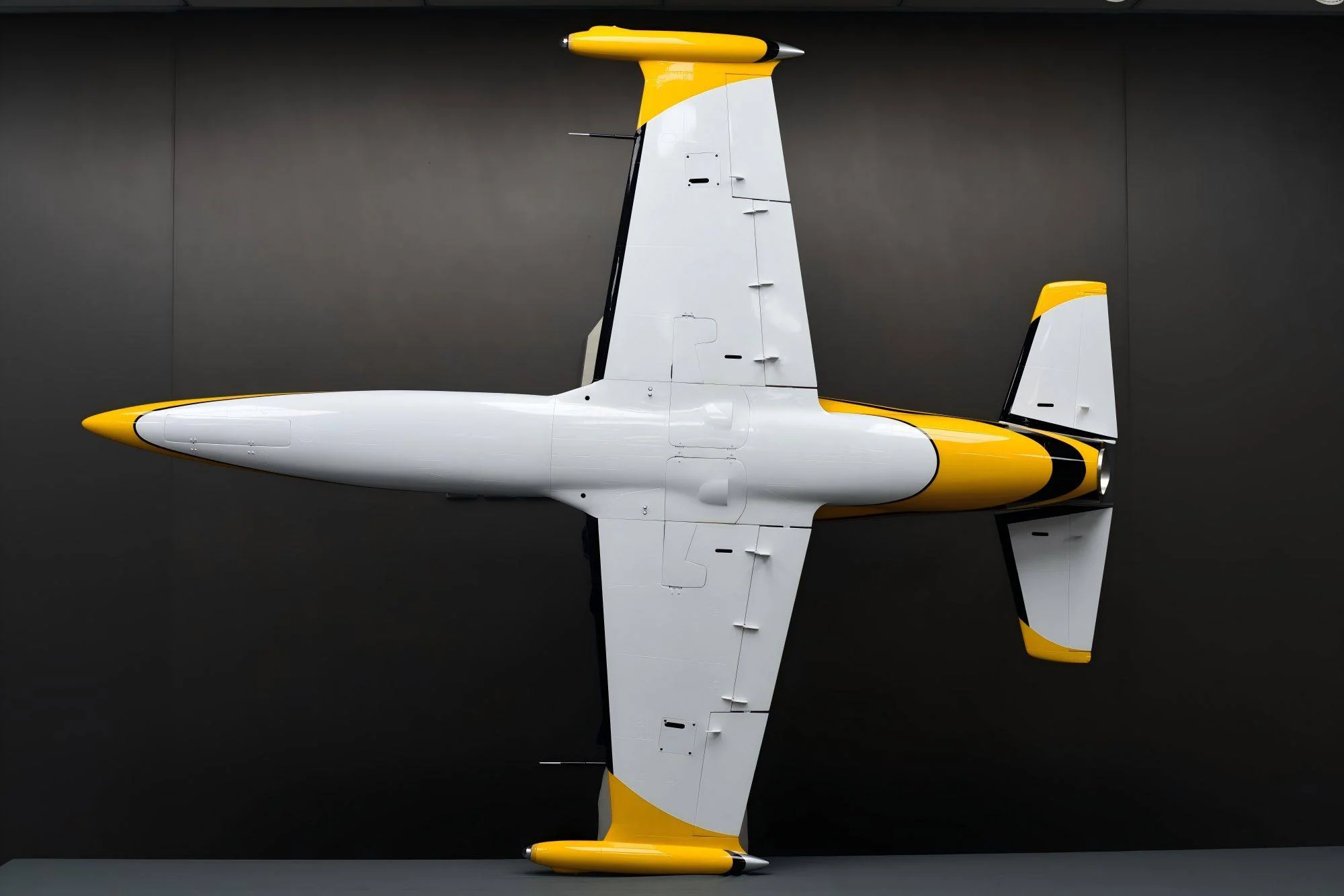 Skywing - L-39 2.2M - Yellow/Black - Image 4