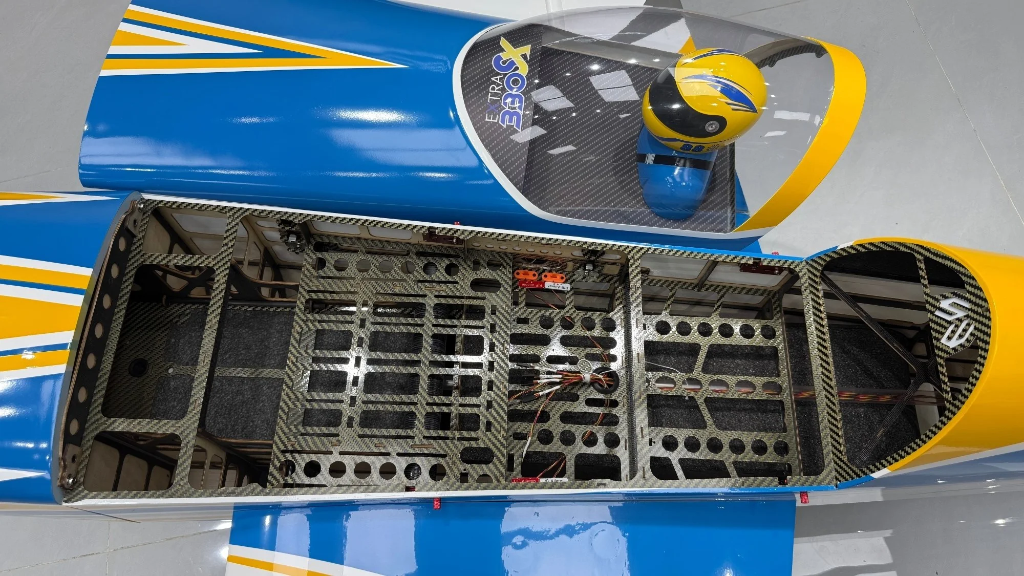 SW - 104" Extra 330SX - Blue/White/Yellow (A) - Image 10