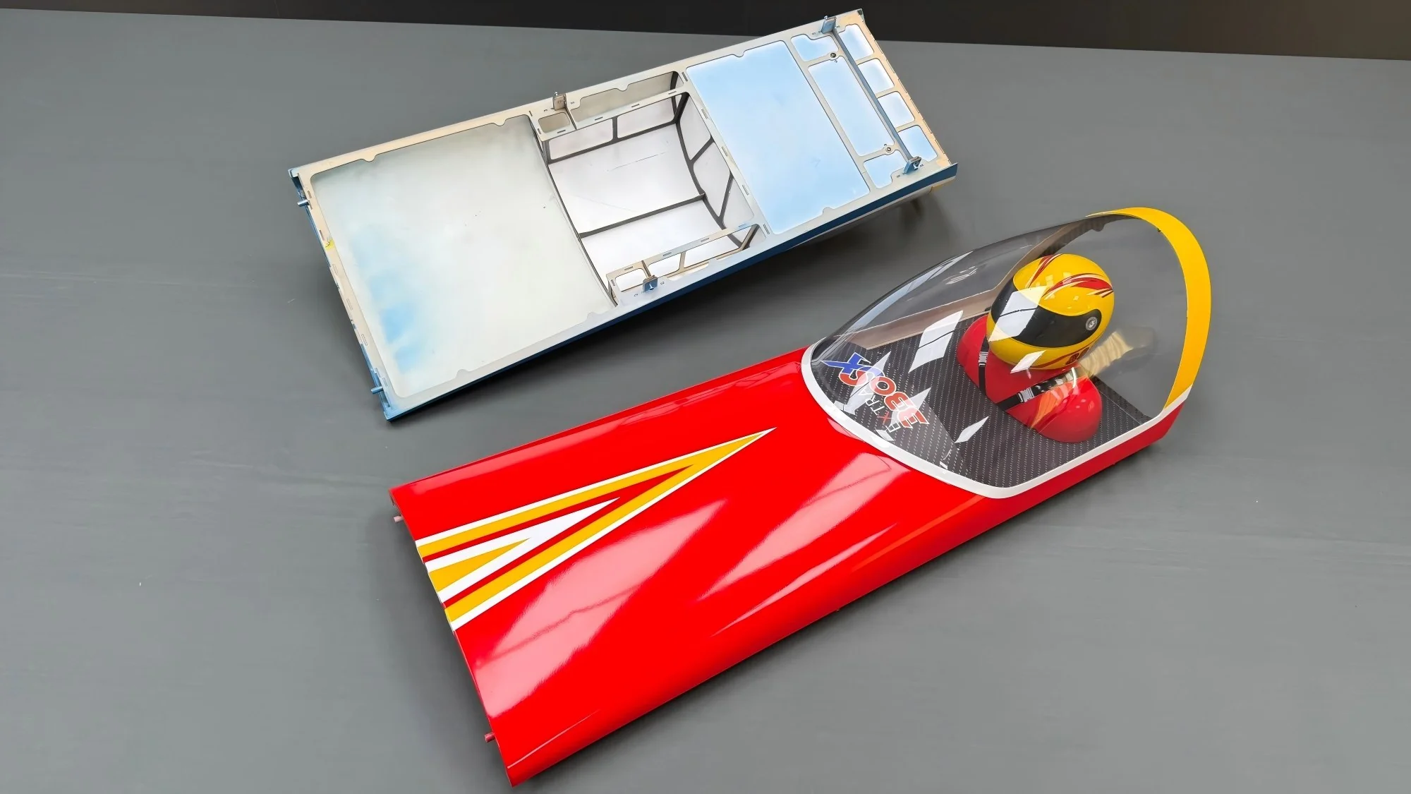 SW - 104" Extra 330SX - Yellow/Red/Blue (B) - Image 12
