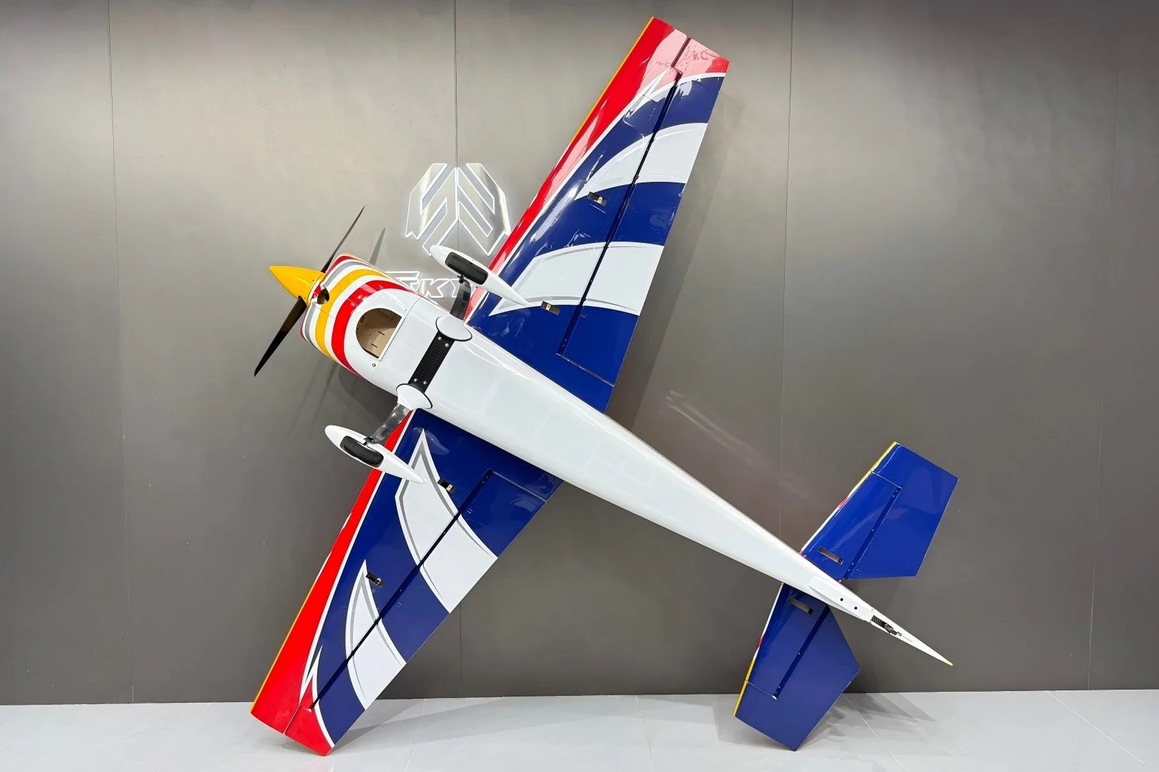 SW - 104" Extra 330SX - Yellow/Red/Blue (B) - Image 2