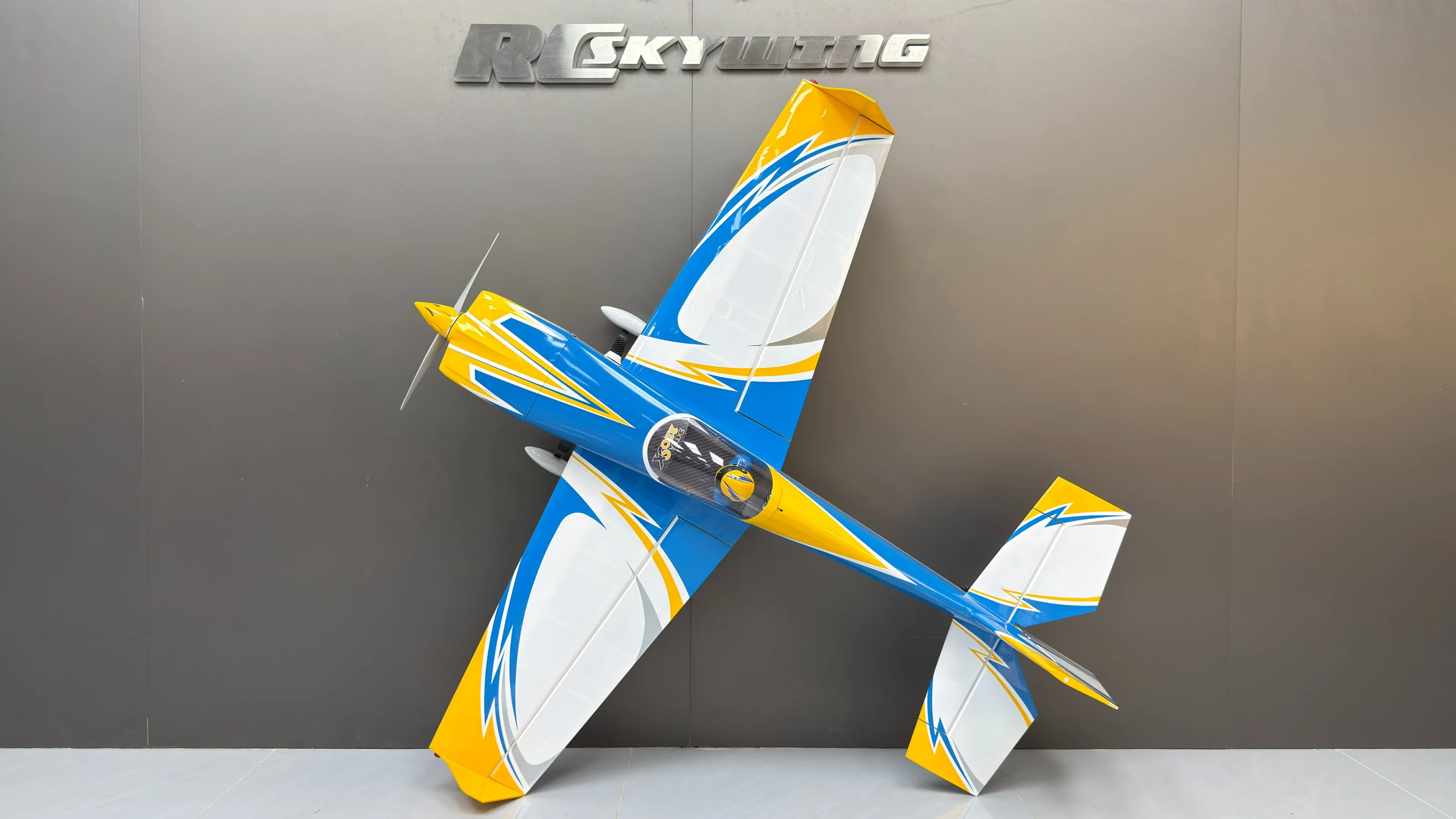 SW - 60" Extra 330SX - White/Blue/Yellow (B) - ARF - Image 3