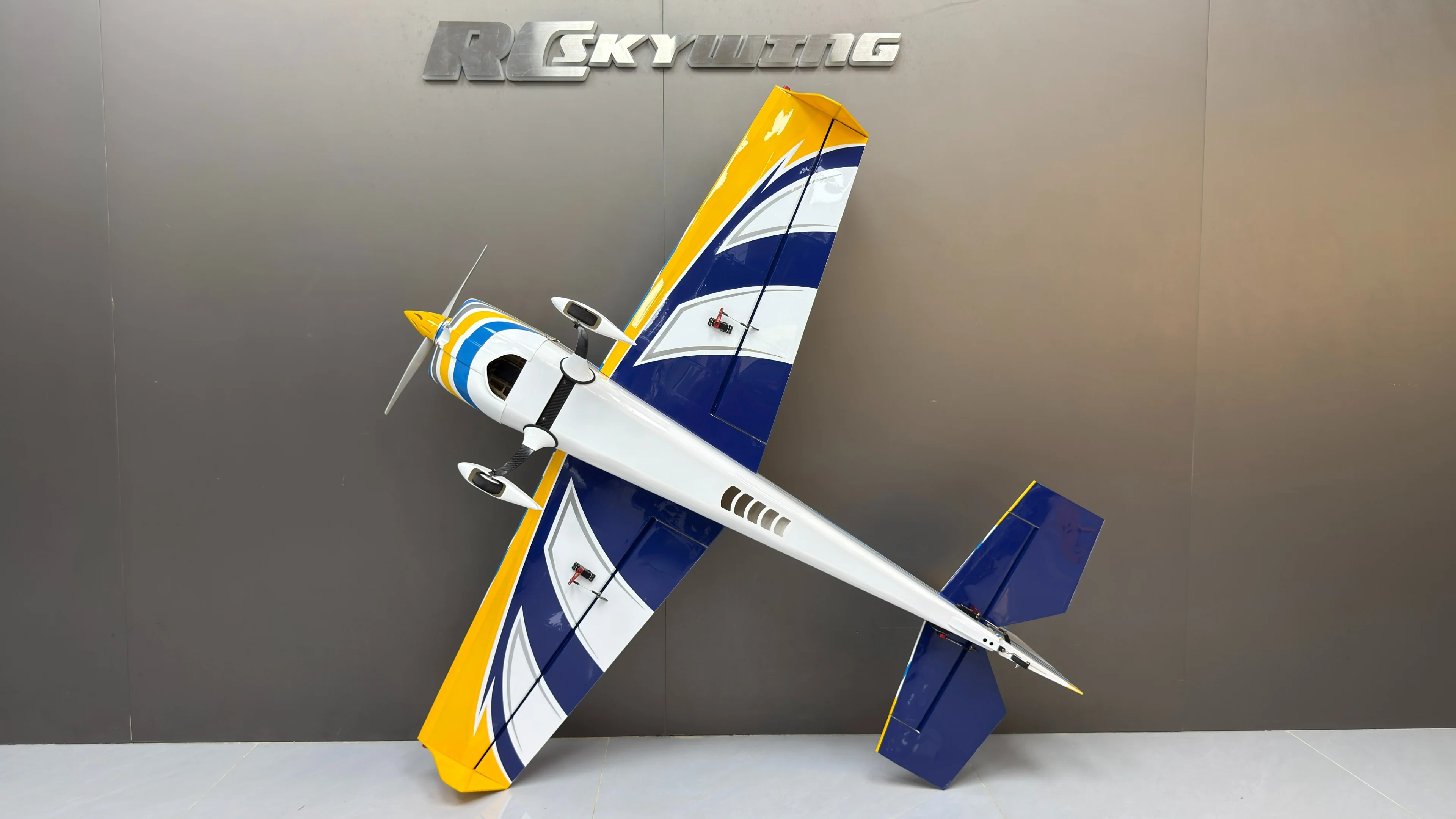 SW - 60" Extra 330SX - White/Blue/Yellow (B) - ARF - Image 4