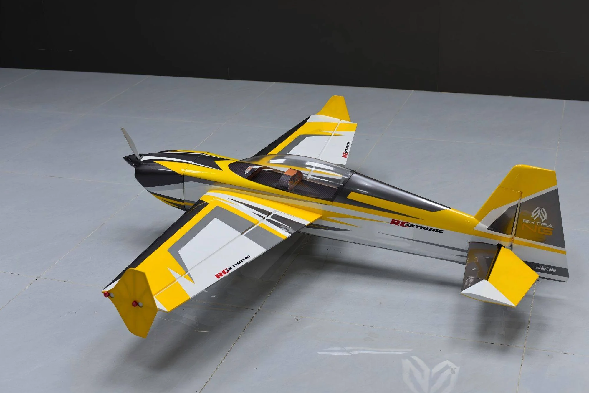 SW - 60" Extra NG - White/Gray/Yellow (D) - ARF - Image 2