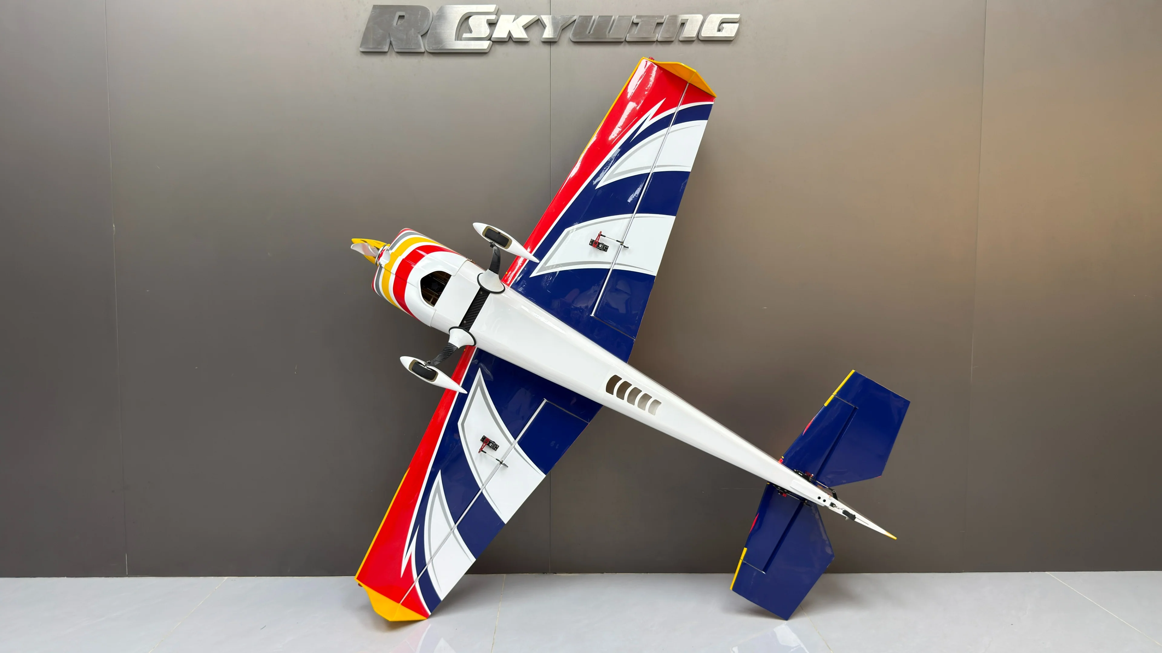 SW - 60" Extra 330SX - White/Red/Yellow (A) - PNP - Image 4